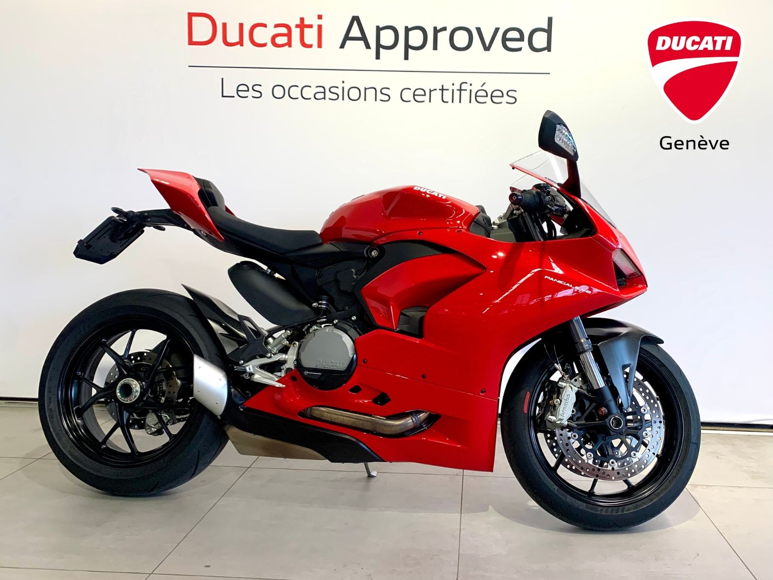 DUCATI Panigale V2