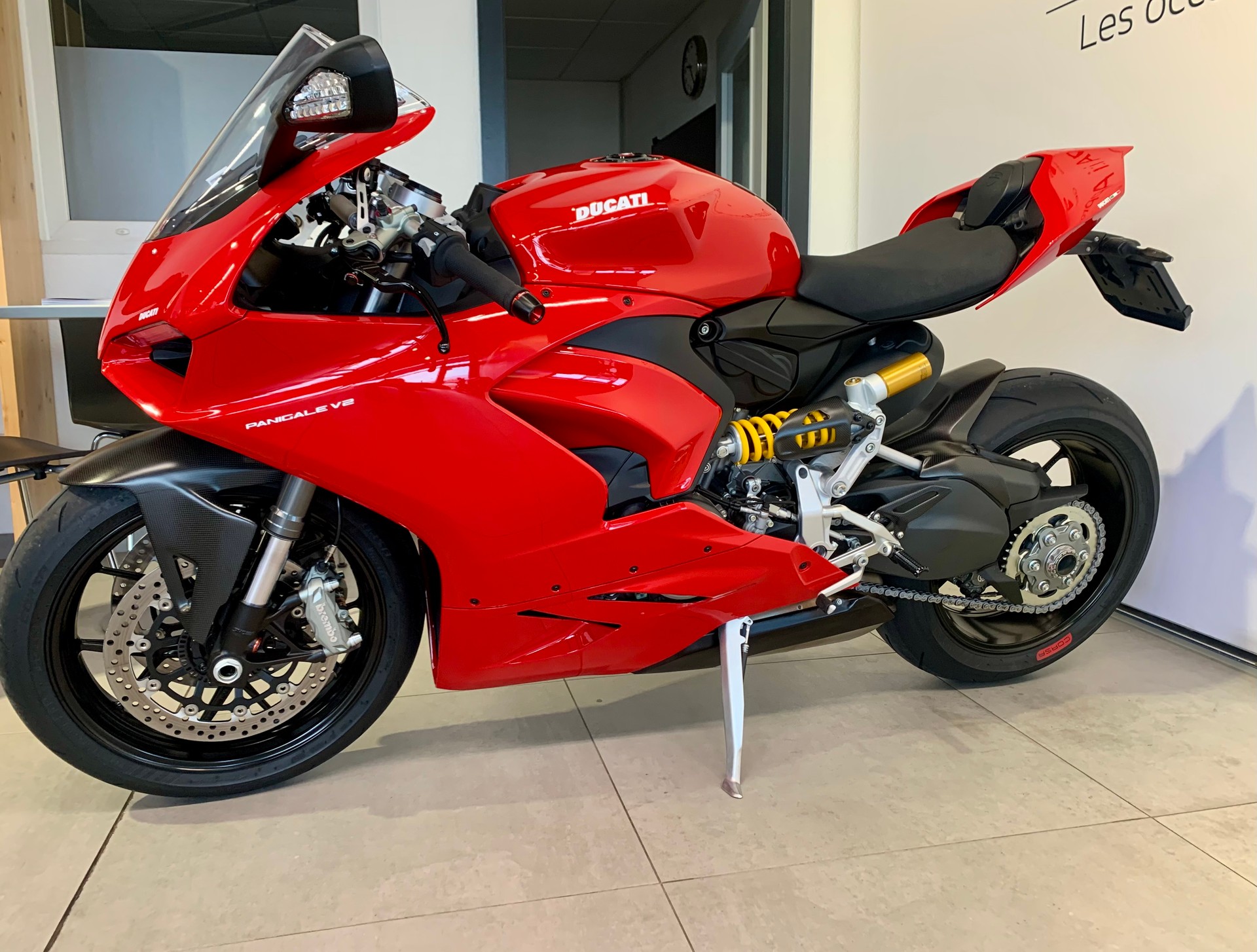 DUCATI Panigale V2-image-8