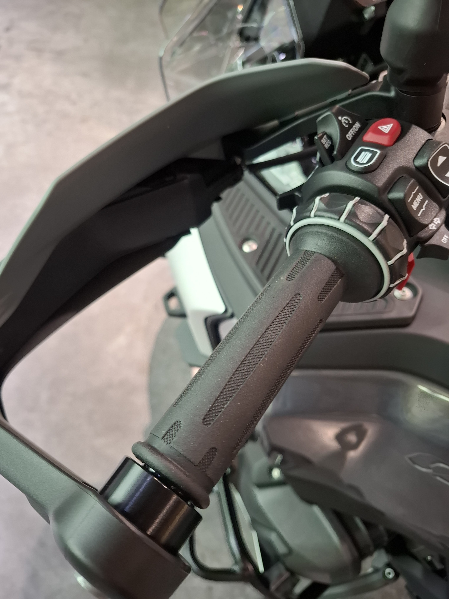 BMW R 1300 GS Adventure ASA cambio automatico-image-4