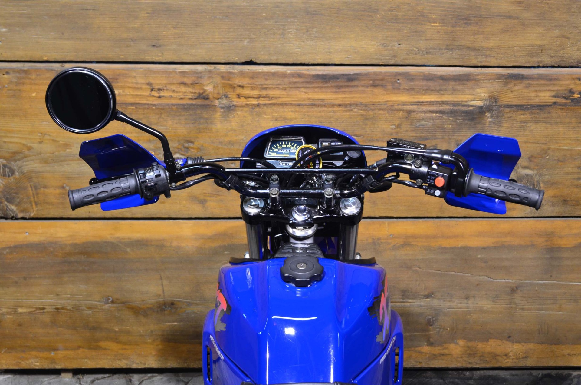 YAMAHA XT600E-image-2