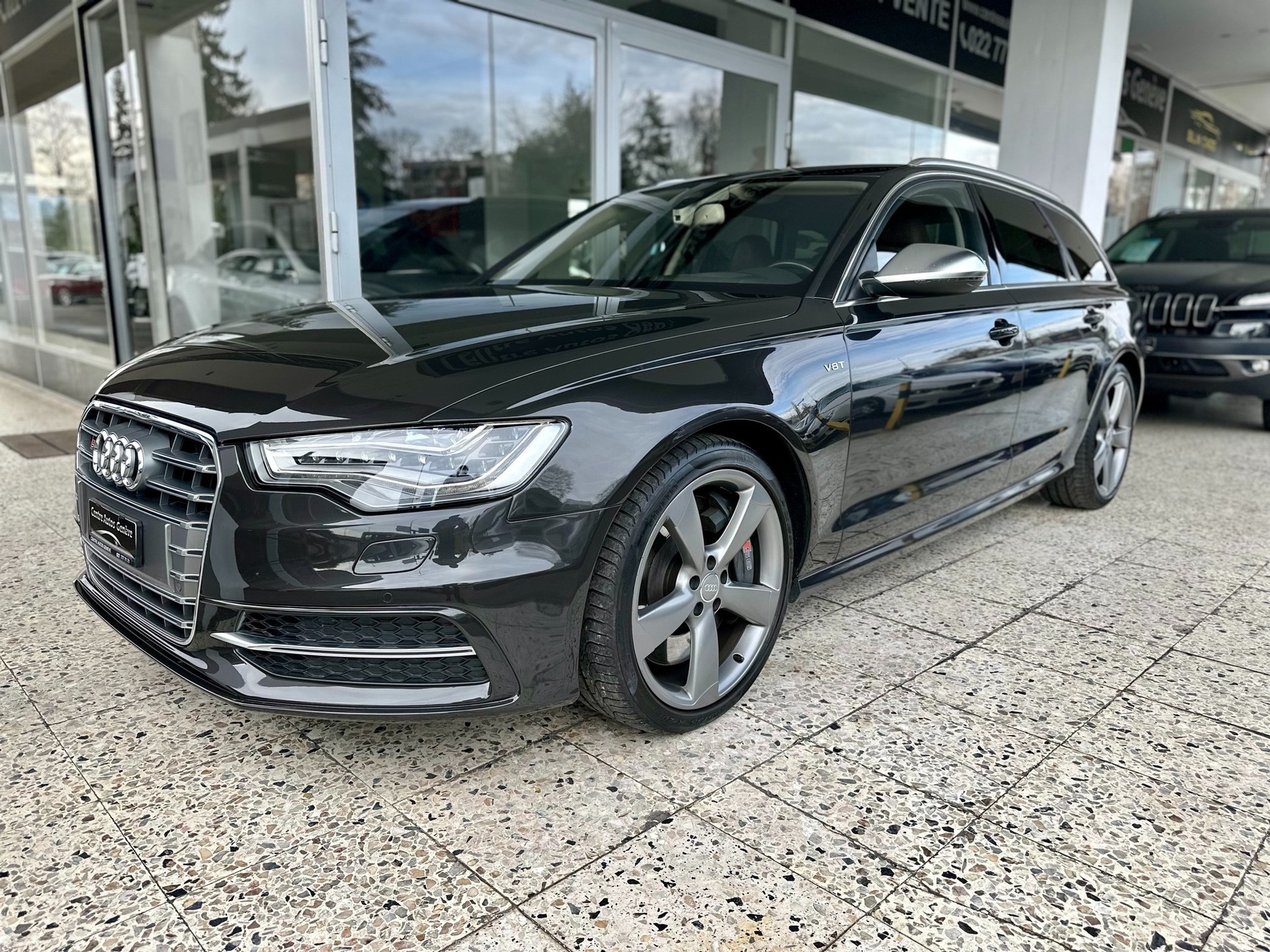 AUDI S6 4.0 TFSI V8 quattro S-tronic-image-1