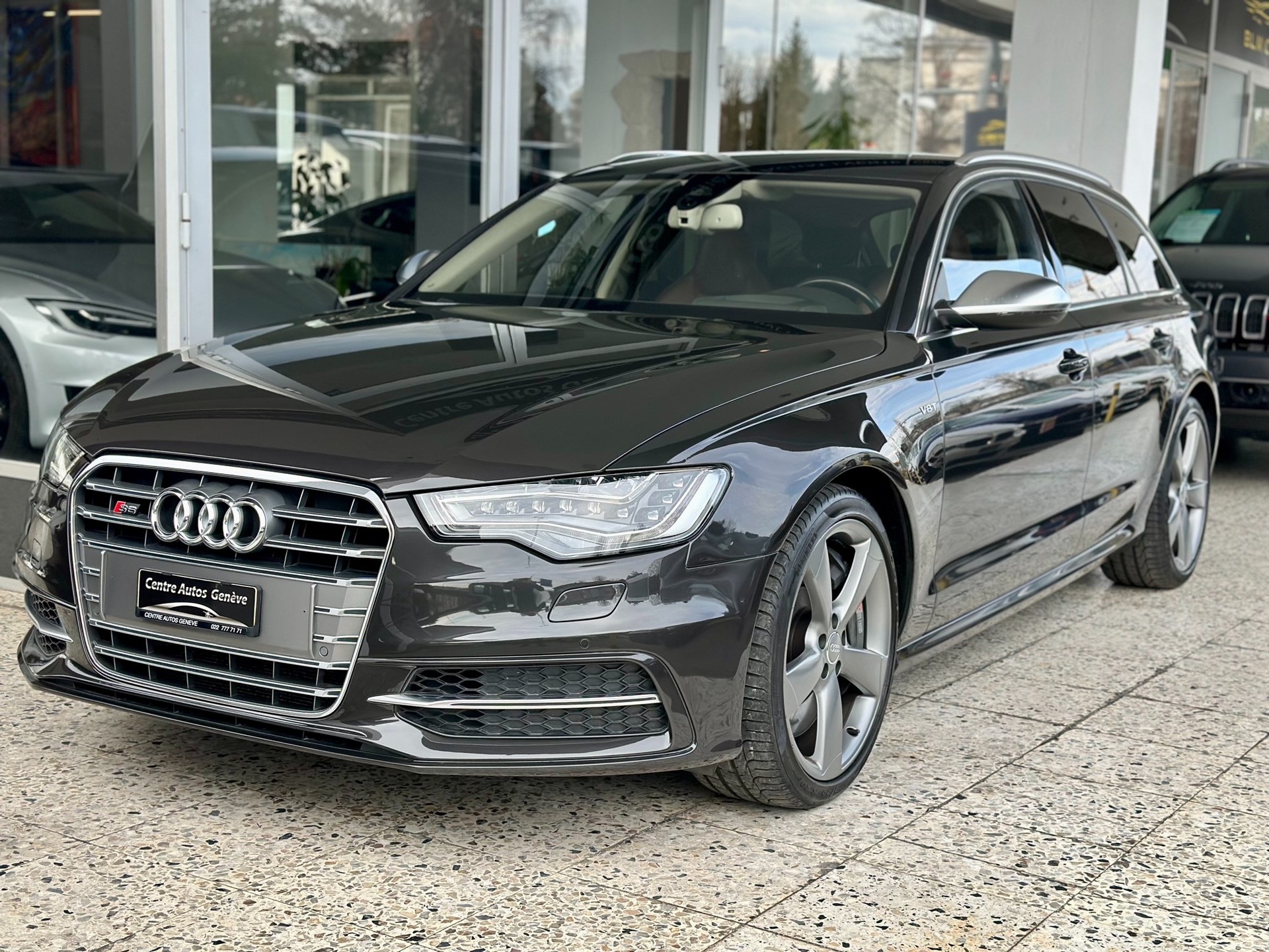 AUDI S6 4.0 TFSI V8 quattro S-tronic-image-2