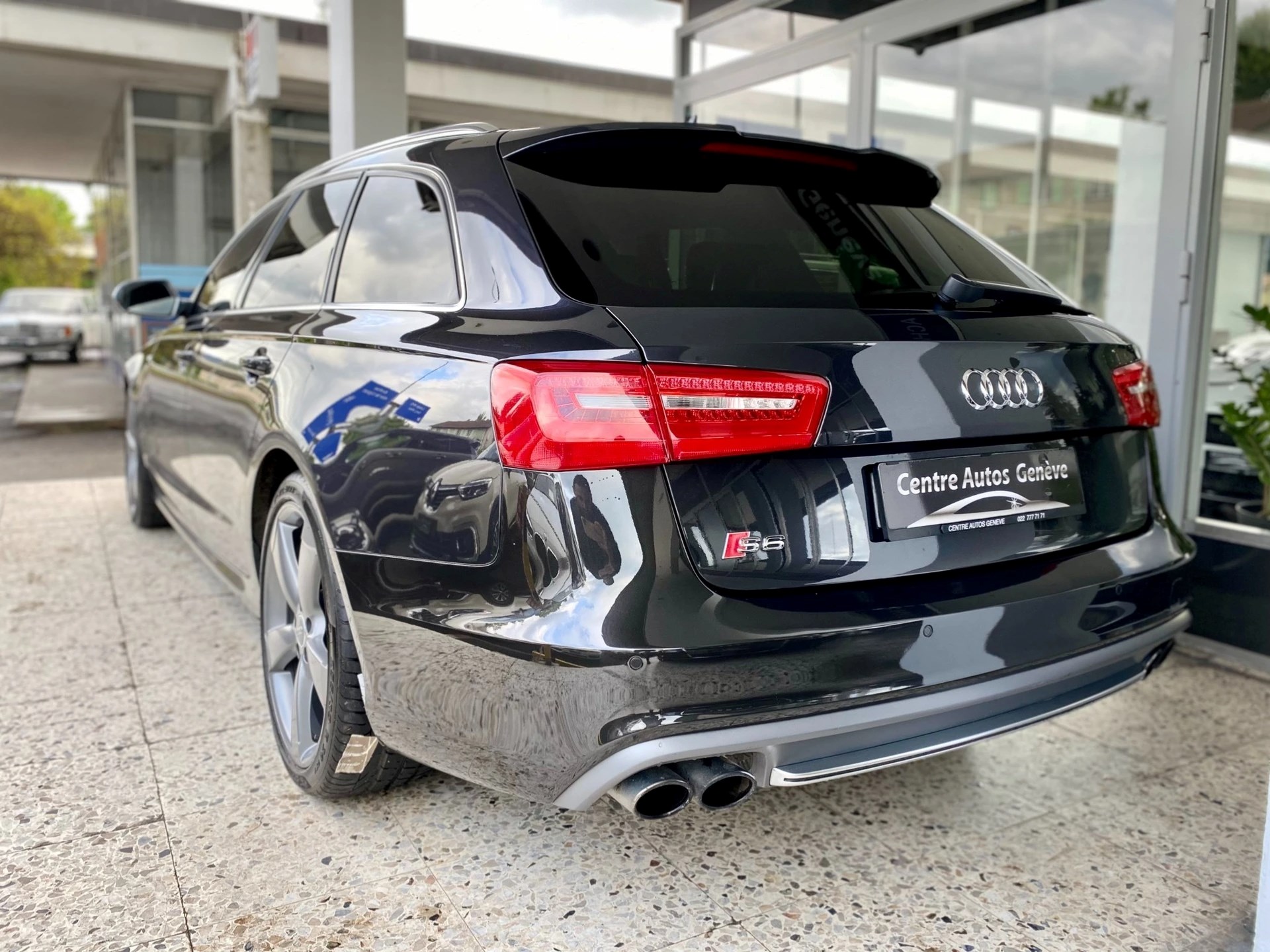 AUDI S6 4.0 TFSI V8 quattro S-tronic-image-7