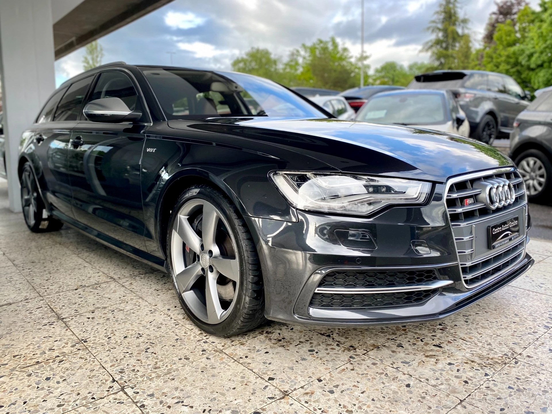 AUDI S6 4.0 TFSI V8 quattro S-tronic-image-5