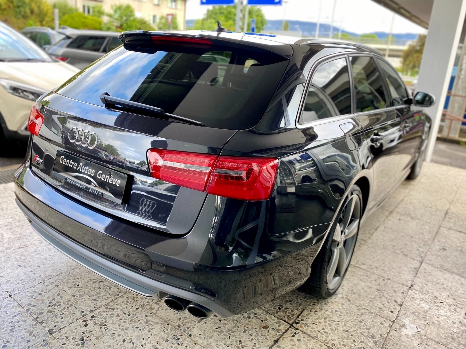 AUDI S6 4.0 TFSI V8 quattro S-tronic-image-10