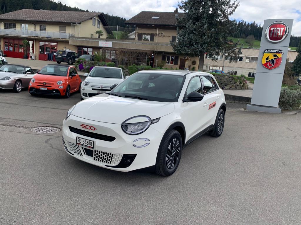FIAT 600e Red-image-24