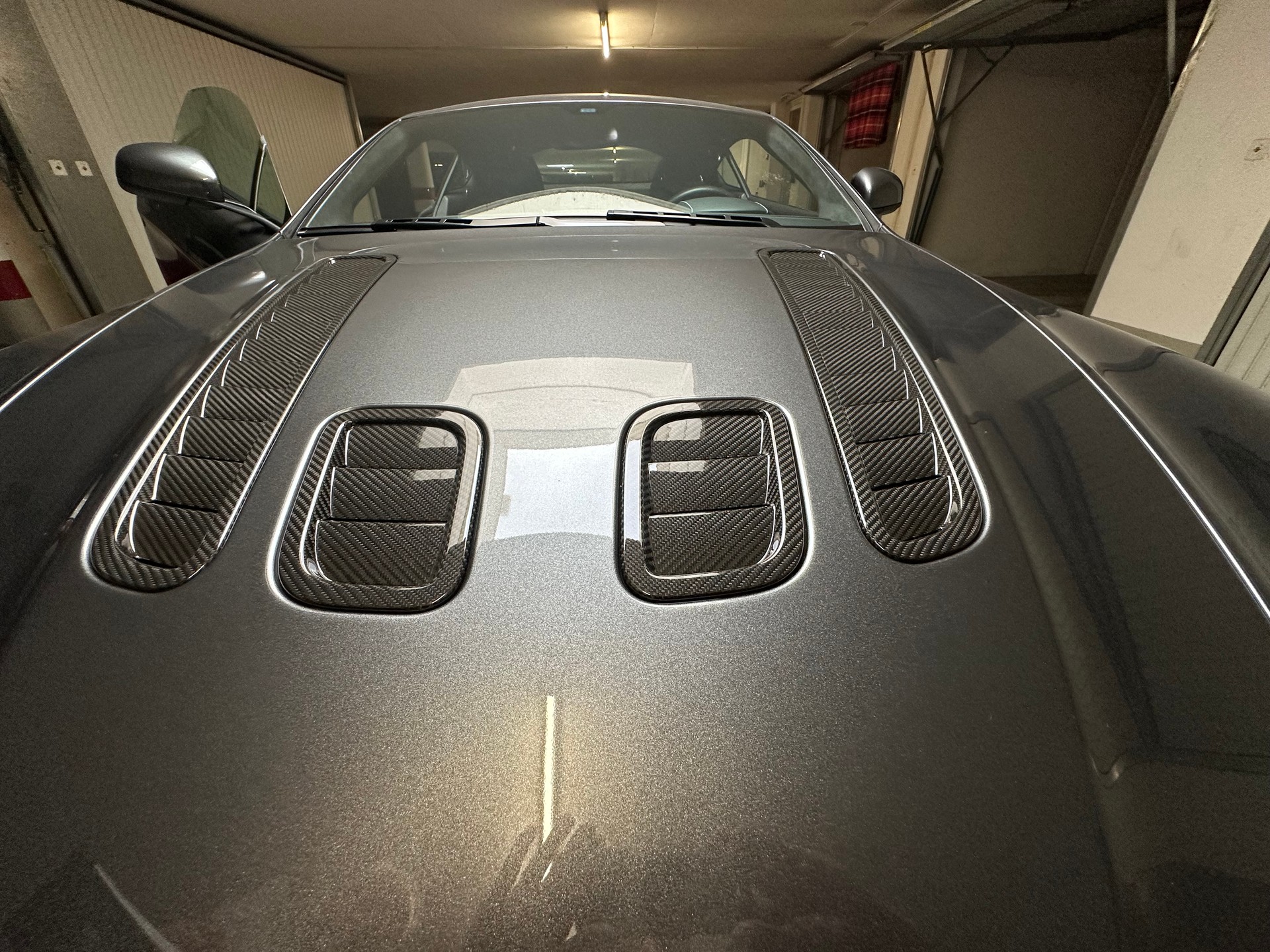 ASTON MARTIN V12 Vantage Coupé 6.0 S Sportshift-image-9