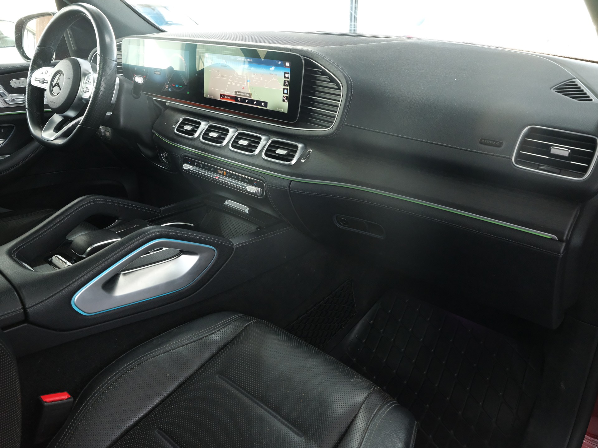 MERCEDES-BENZ GLE 450 4Matic AMG Line 9G-Tronic-image-9