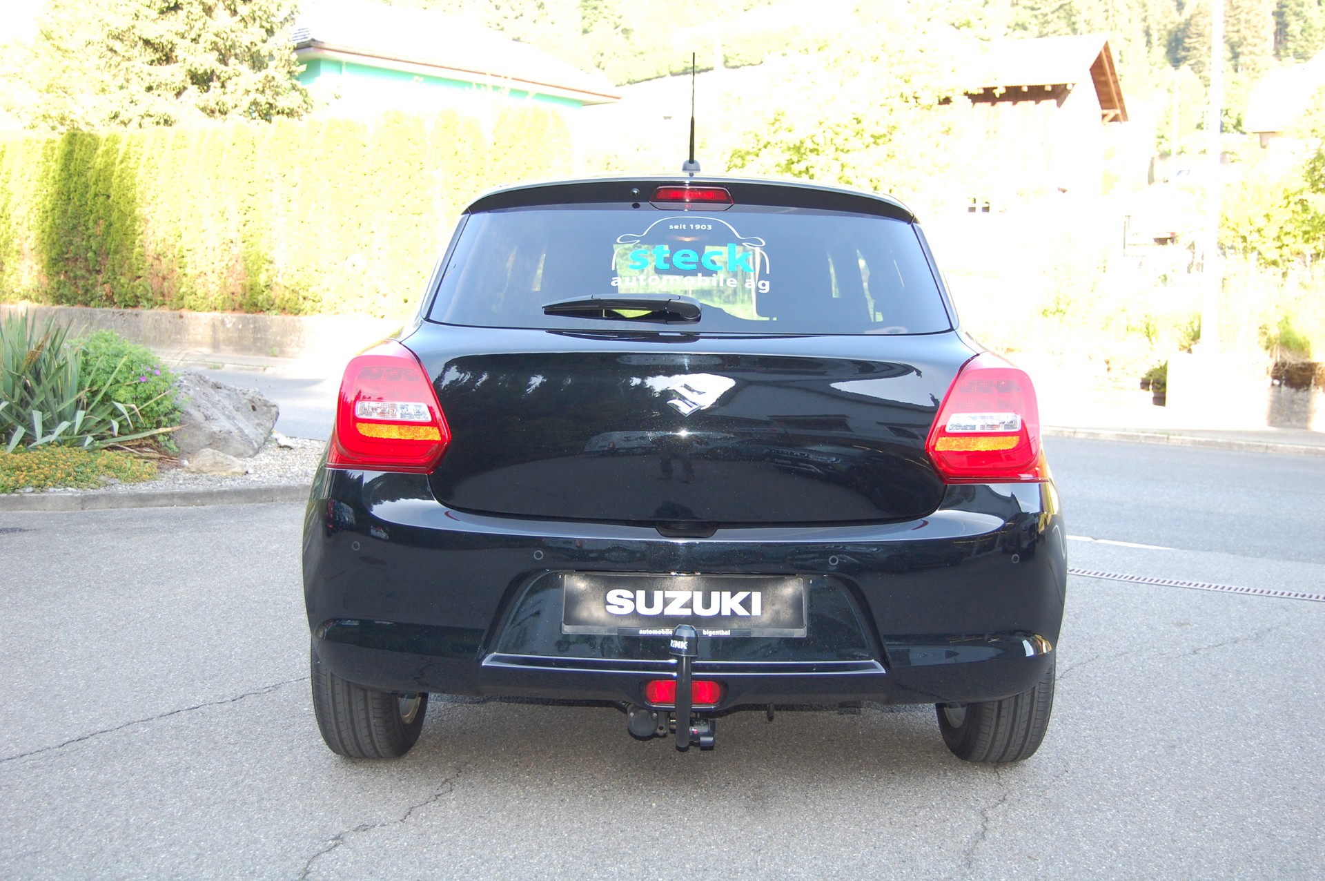 SUZUKI Swift 1.2 Compact Top Hybrid-image-7