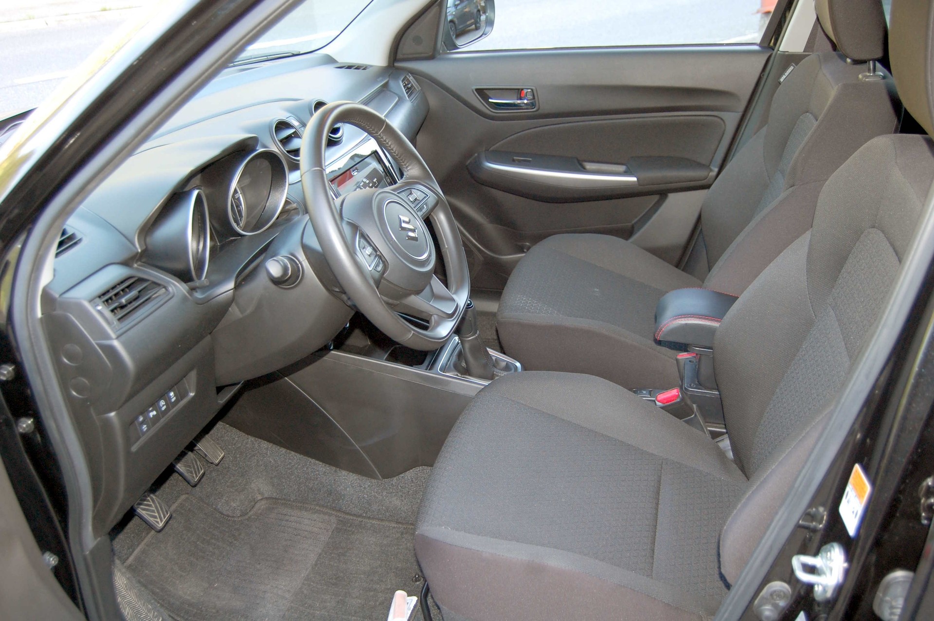 SUZUKI Swift 1.2 Compact Top Hybrid-image-16