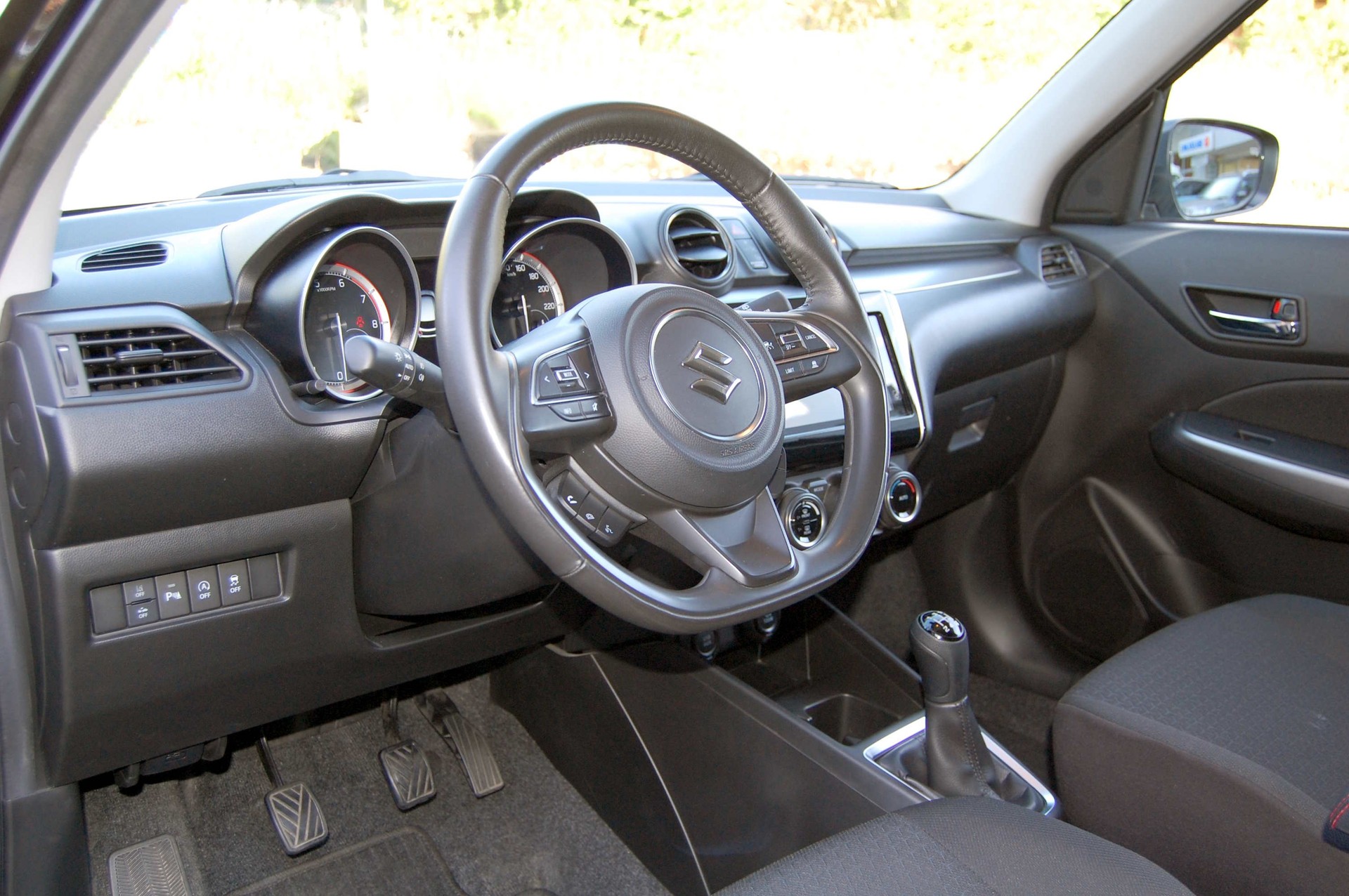 SUZUKI Swift 1.2 Compact Top Hybrid-image-14