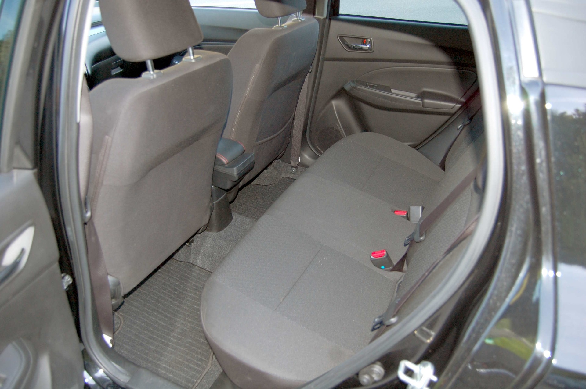 SUZUKI Swift 1.2 Compact Top Hybrid-image-17