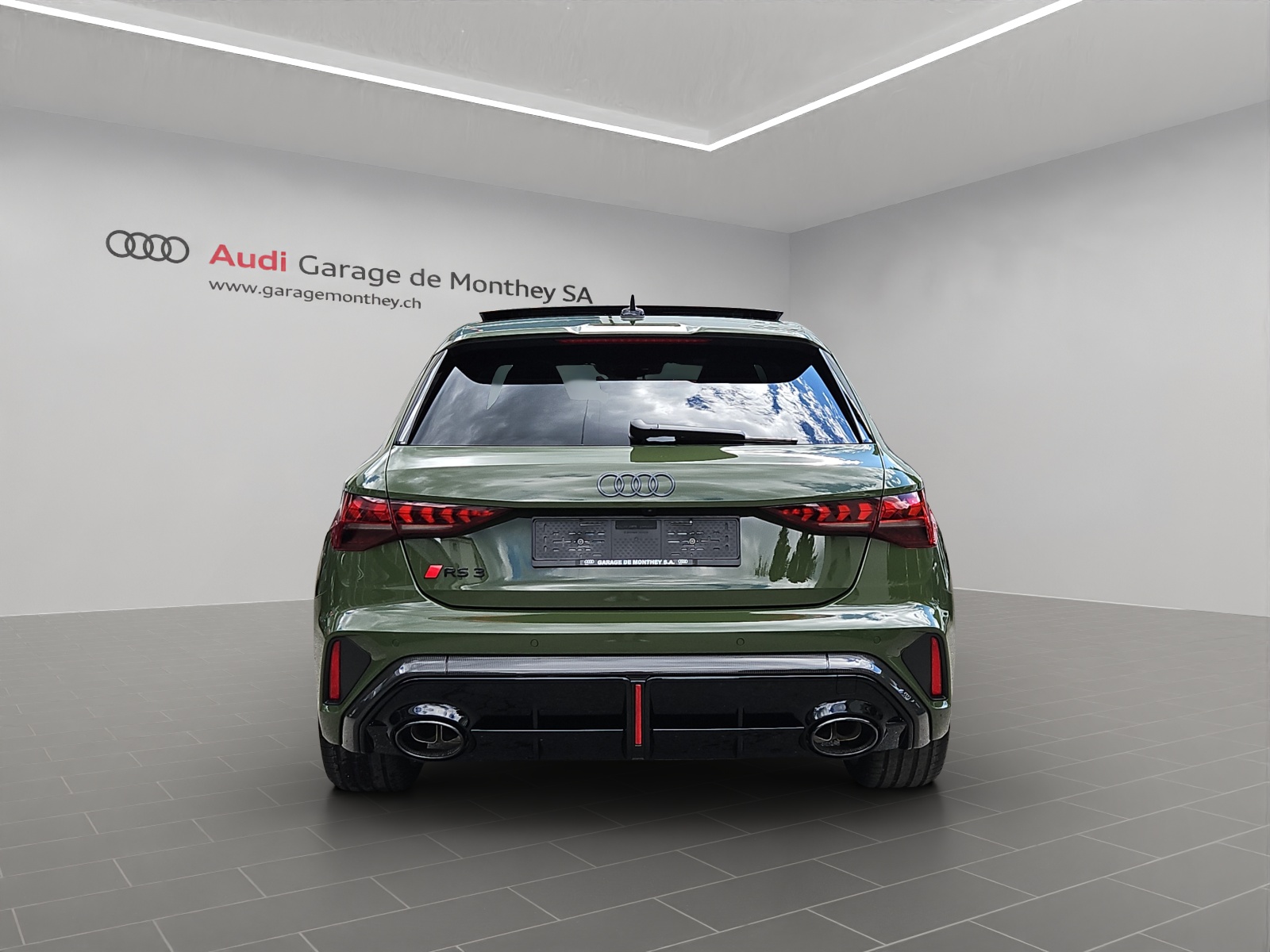 AUDI RS3 Sportback 2.5 TSI quattro S-tronic-image-5