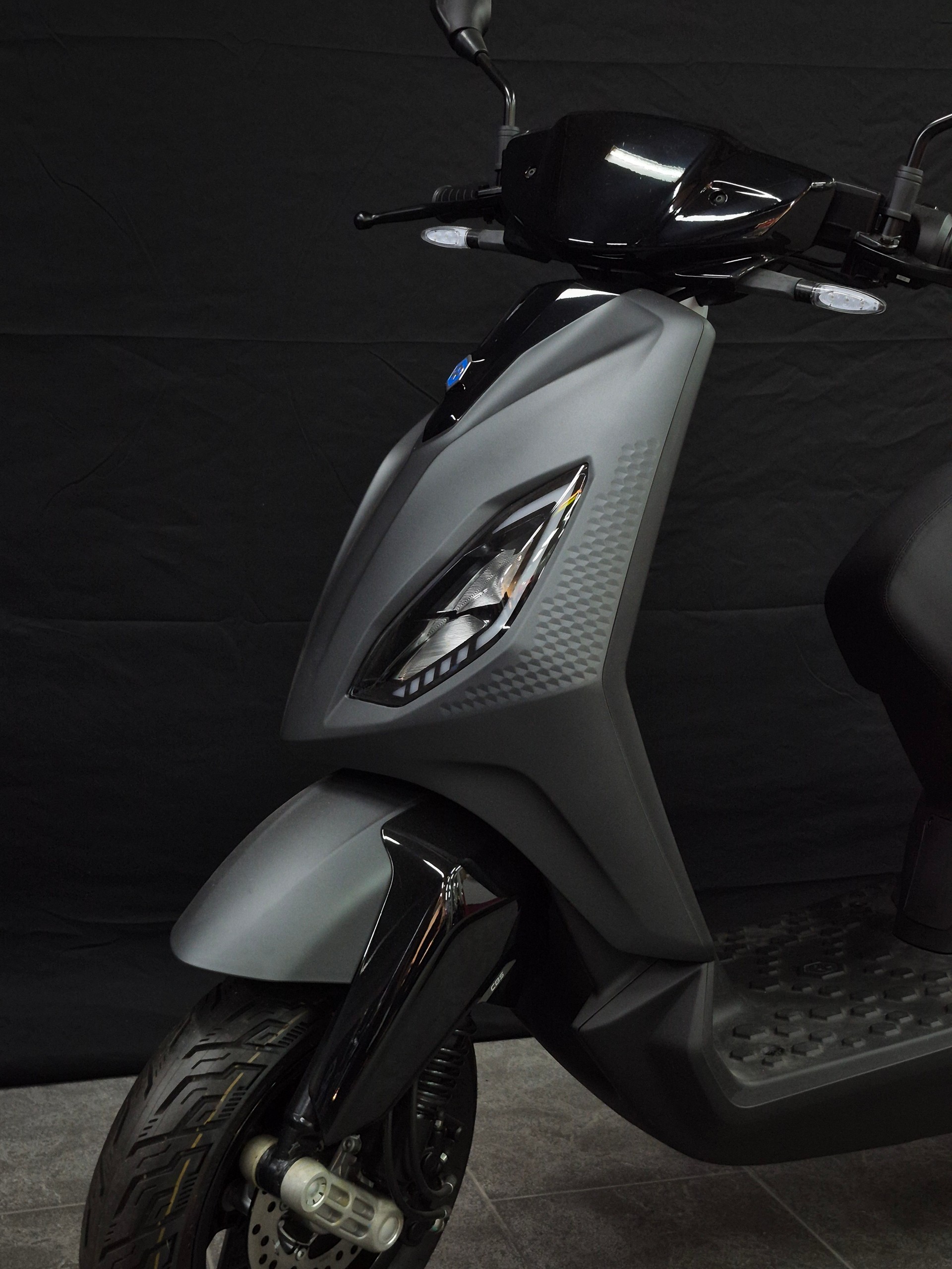 PIAGGIO Piaggio 1 Active 60km/h Full Electric-image-11