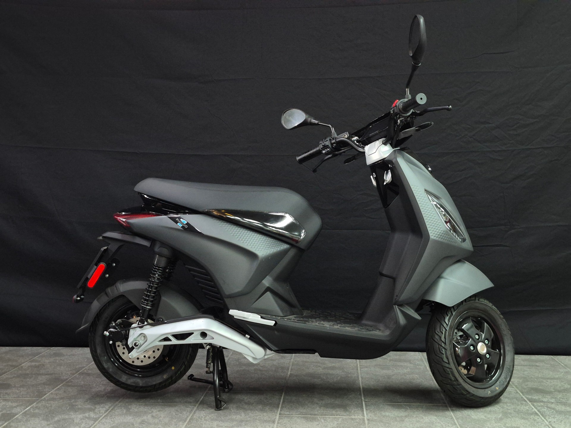 PIAGGIO Piaggio 1 Active 60km/h Full Electric-image-14
