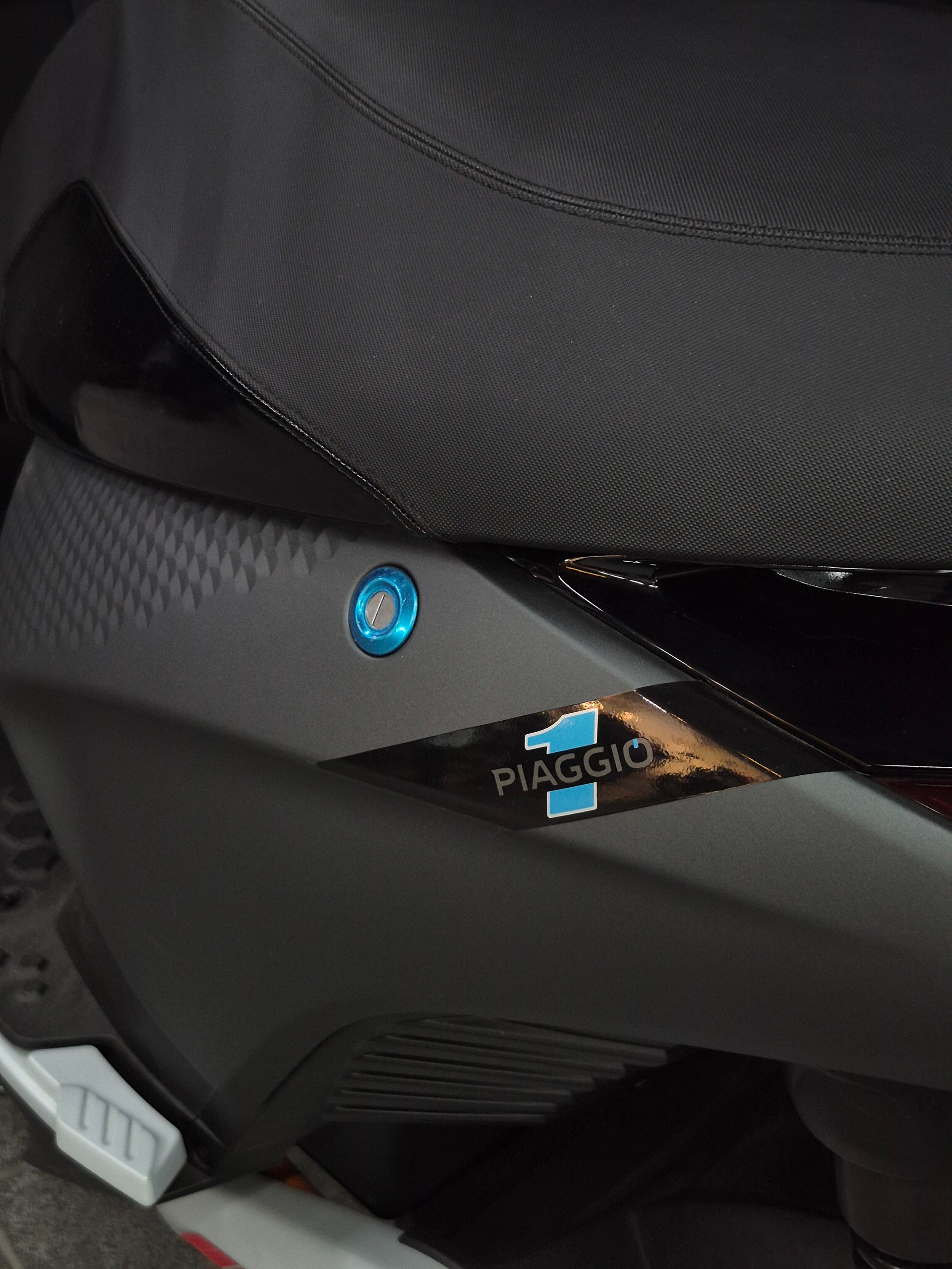 PIAGGIO Piaggio 1 Active 60km/h Full Electric-image-9