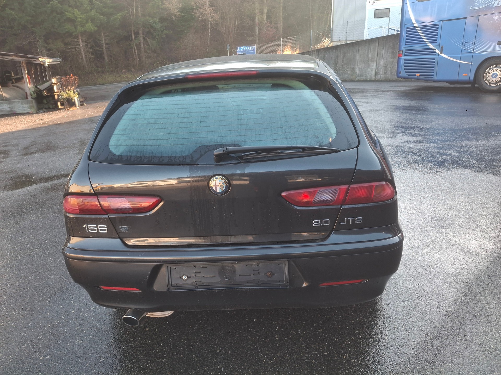 ALFA ROMEO 156 Sportwagon 2.0 JTS Distinctive-image-2
