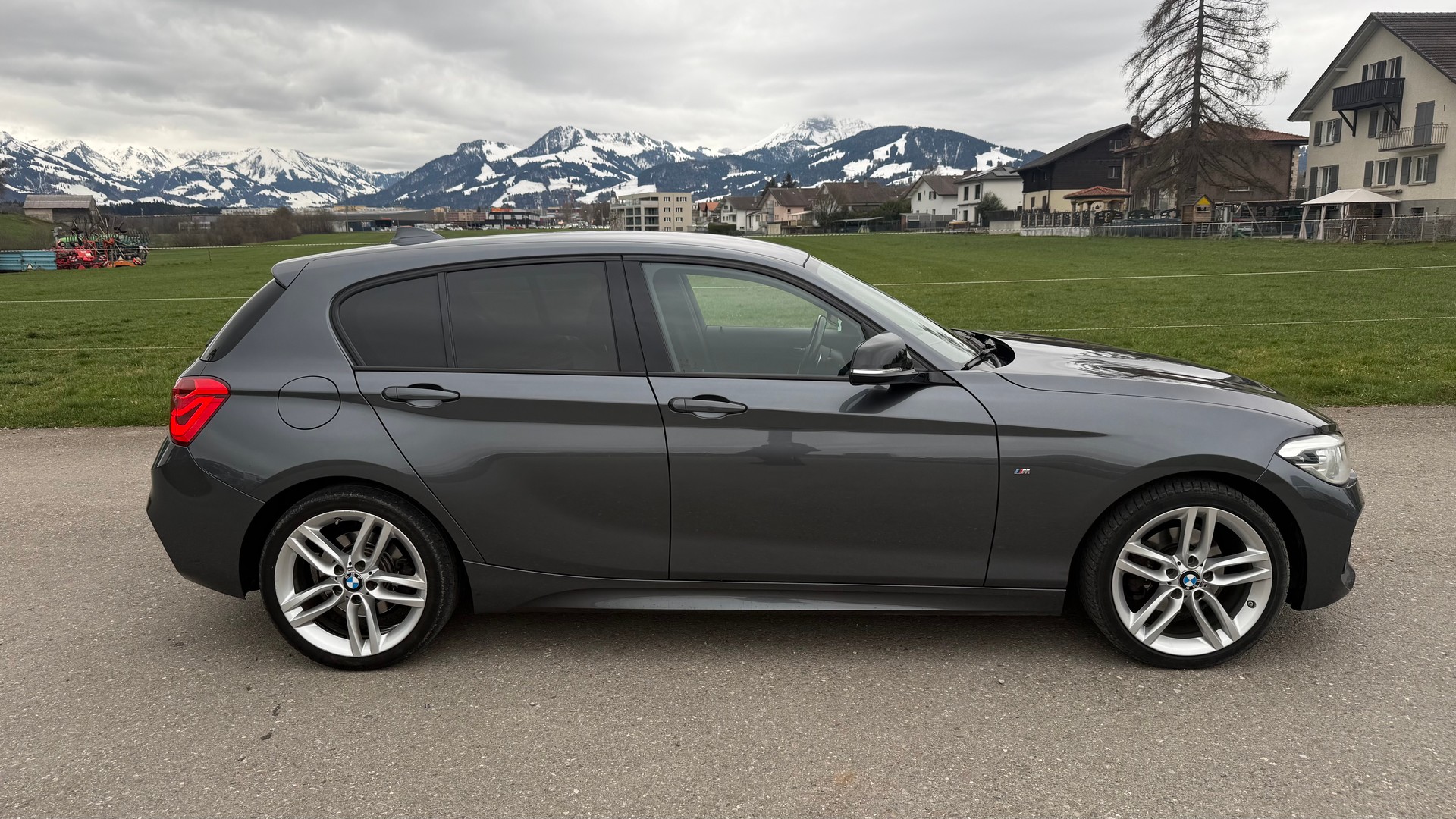BMW 120d xDrive M Sport Steptronic-image-7