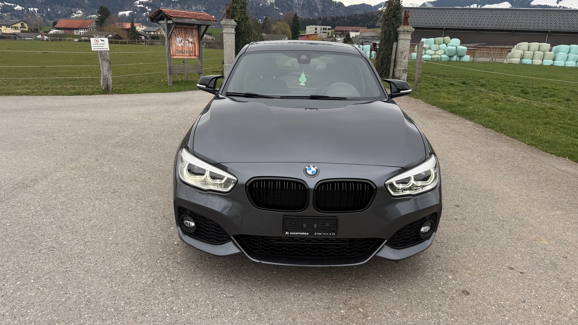 BMW 120d xDrive M Sport Steptronic-image-1