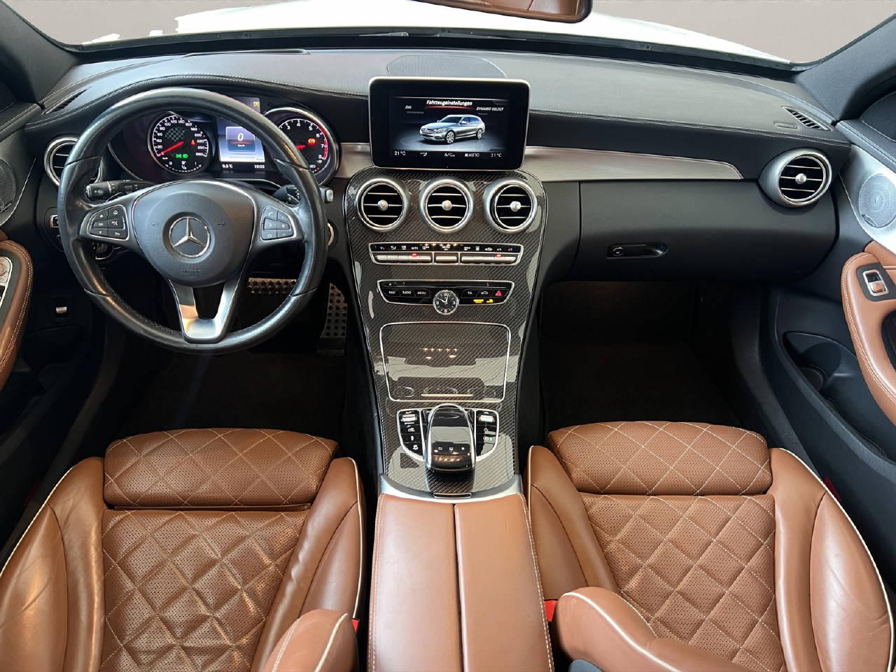 MERCEDES-BENZ C 43 AMG 4matic 450 367PS Kombi-image-9
