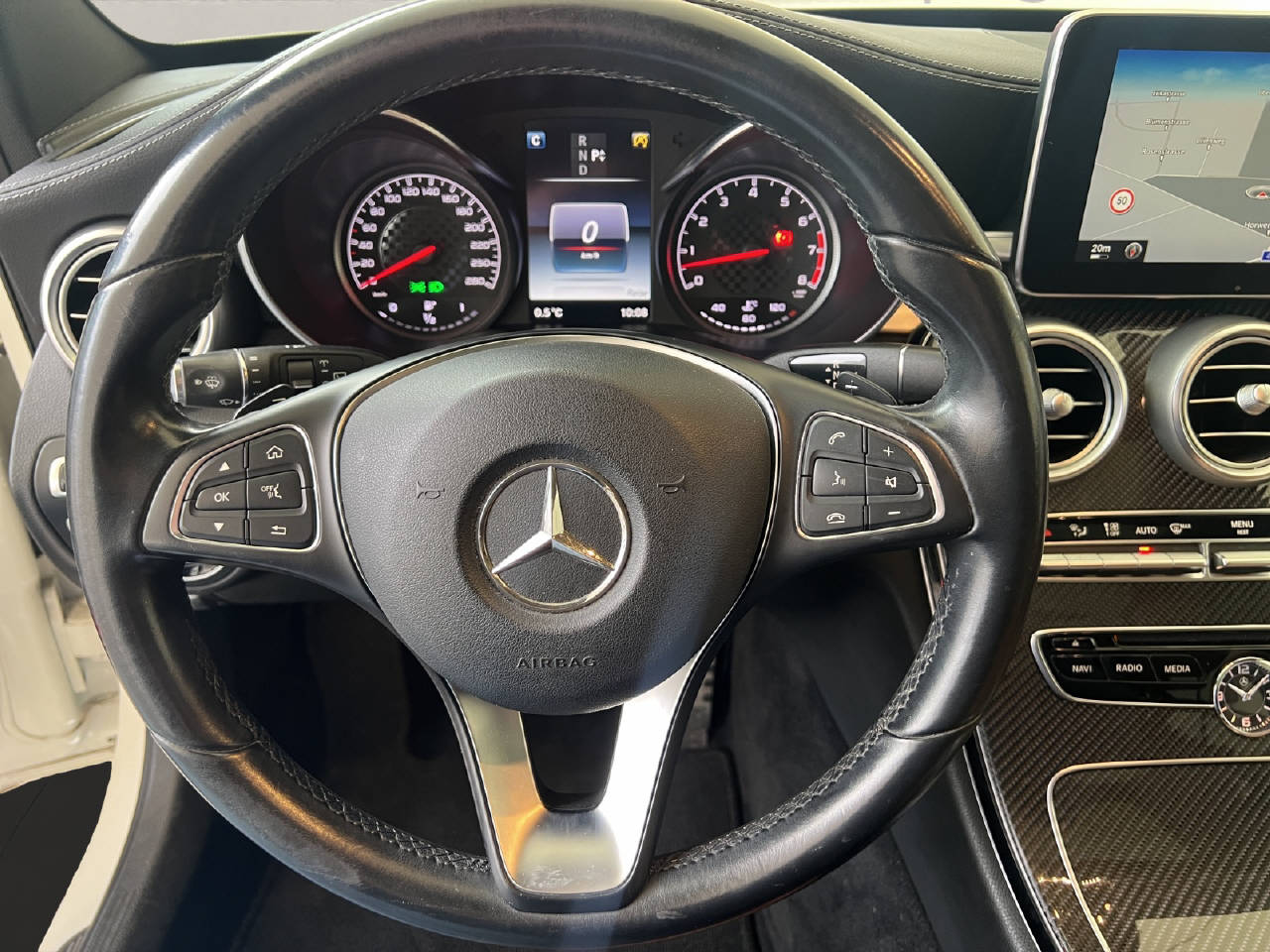 MERCEDES-BENZ C 43 AMG 4matic 450 367PS Kombi-image-14