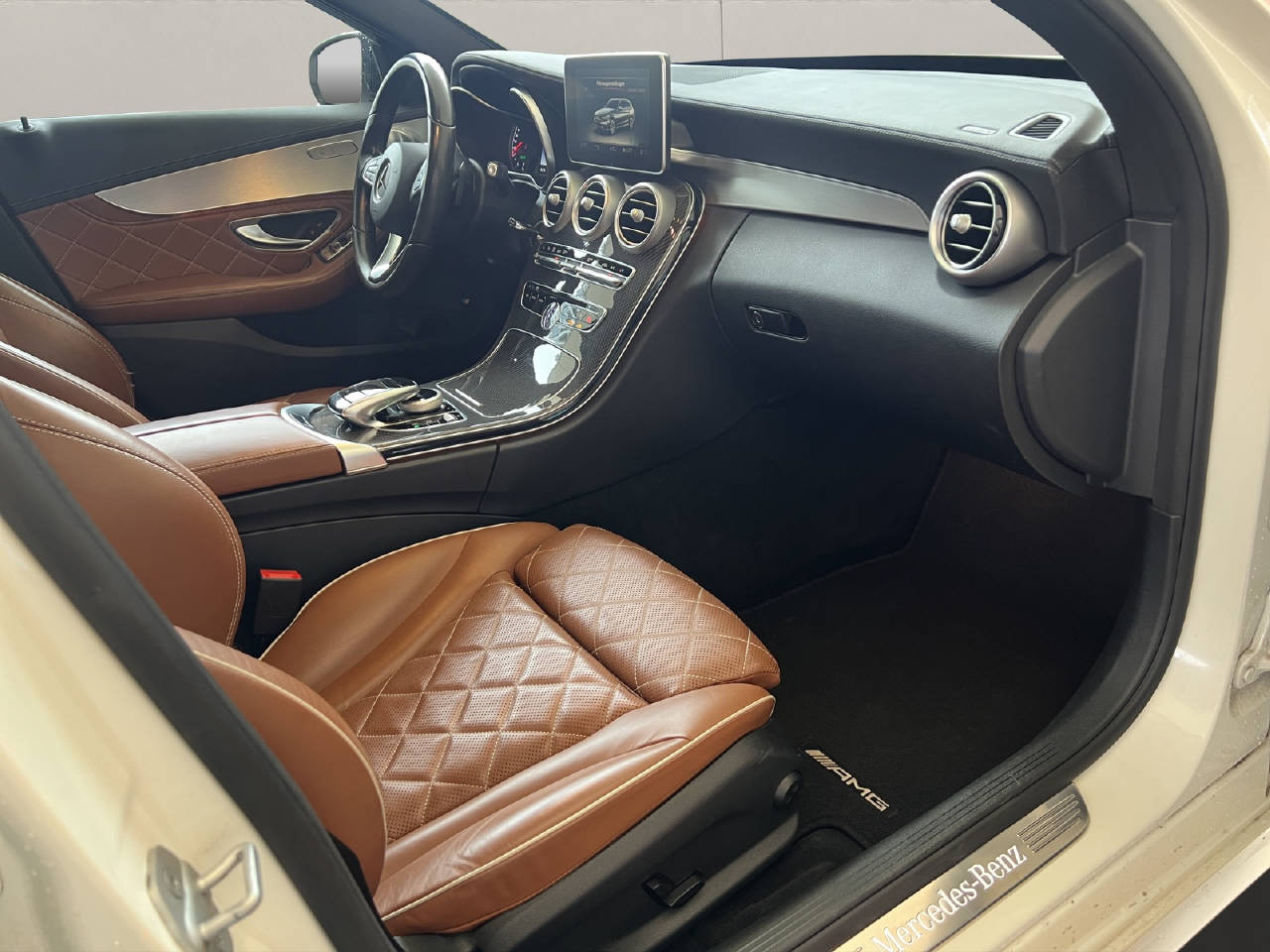 MERCEDES-BENZ C 43 AMG 4matic 450 367PS Kombi-image-11