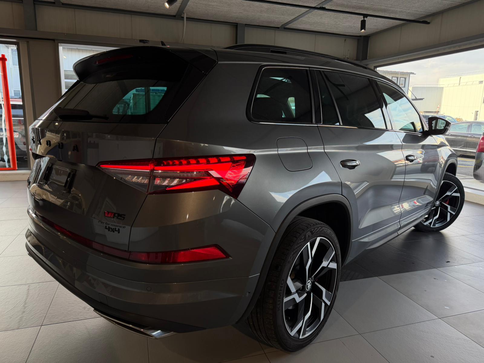 SKODA Kodiaq 2.0 TSI 4x4 RS 7 places AHK-image-4