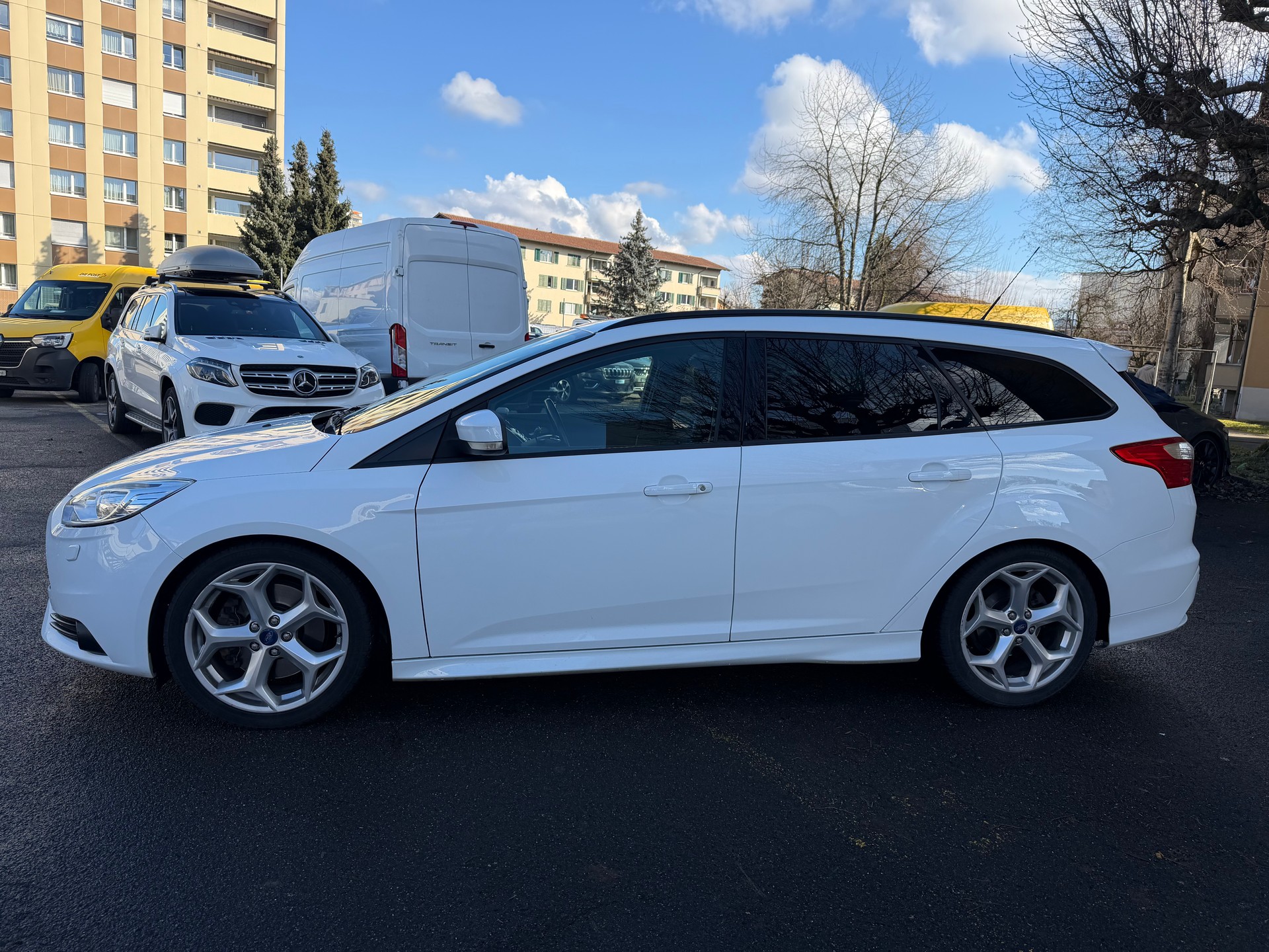 FORD Focus 2.0 SCTi ST-2-image-1