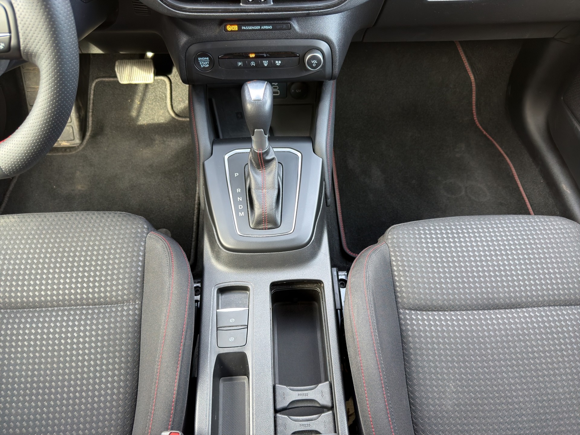FORD Focus 1.0 MHEV ST-Line X Automat-image-10