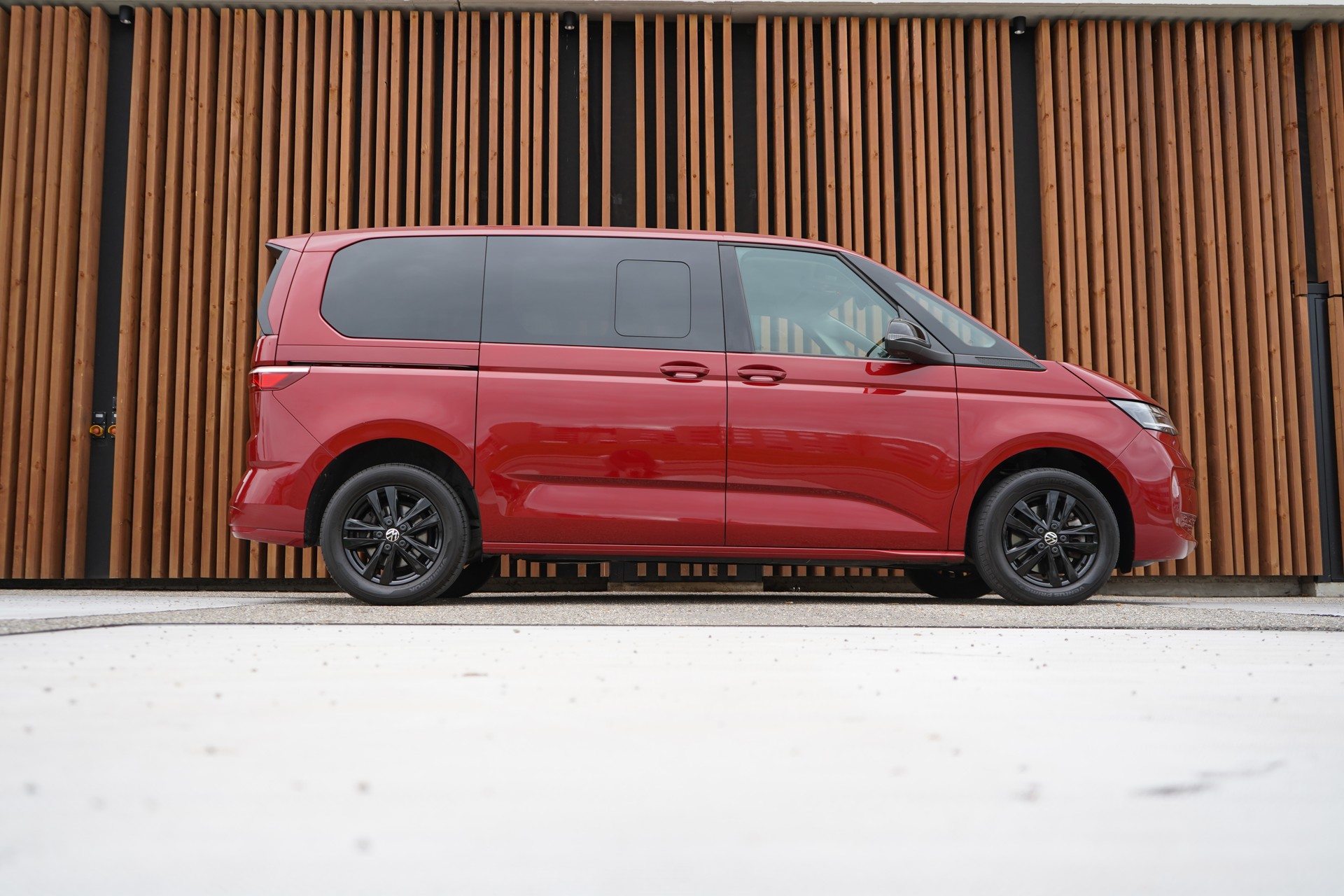 VW MULTIVAN 2.0 TSI LIBERTY SPORT DSG l 204 PS
