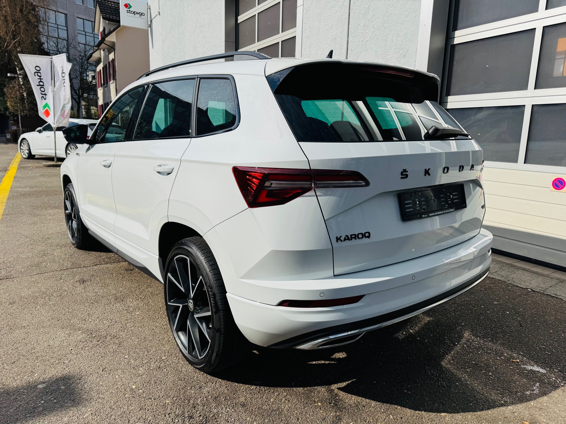 SKODA Karoq 2.0 TSI SportLine 4x4 DSG-image-4