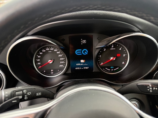 MERCEDES-BENZ GLC 300 de Off-Road 4Matic 9G-Tronic-image-9