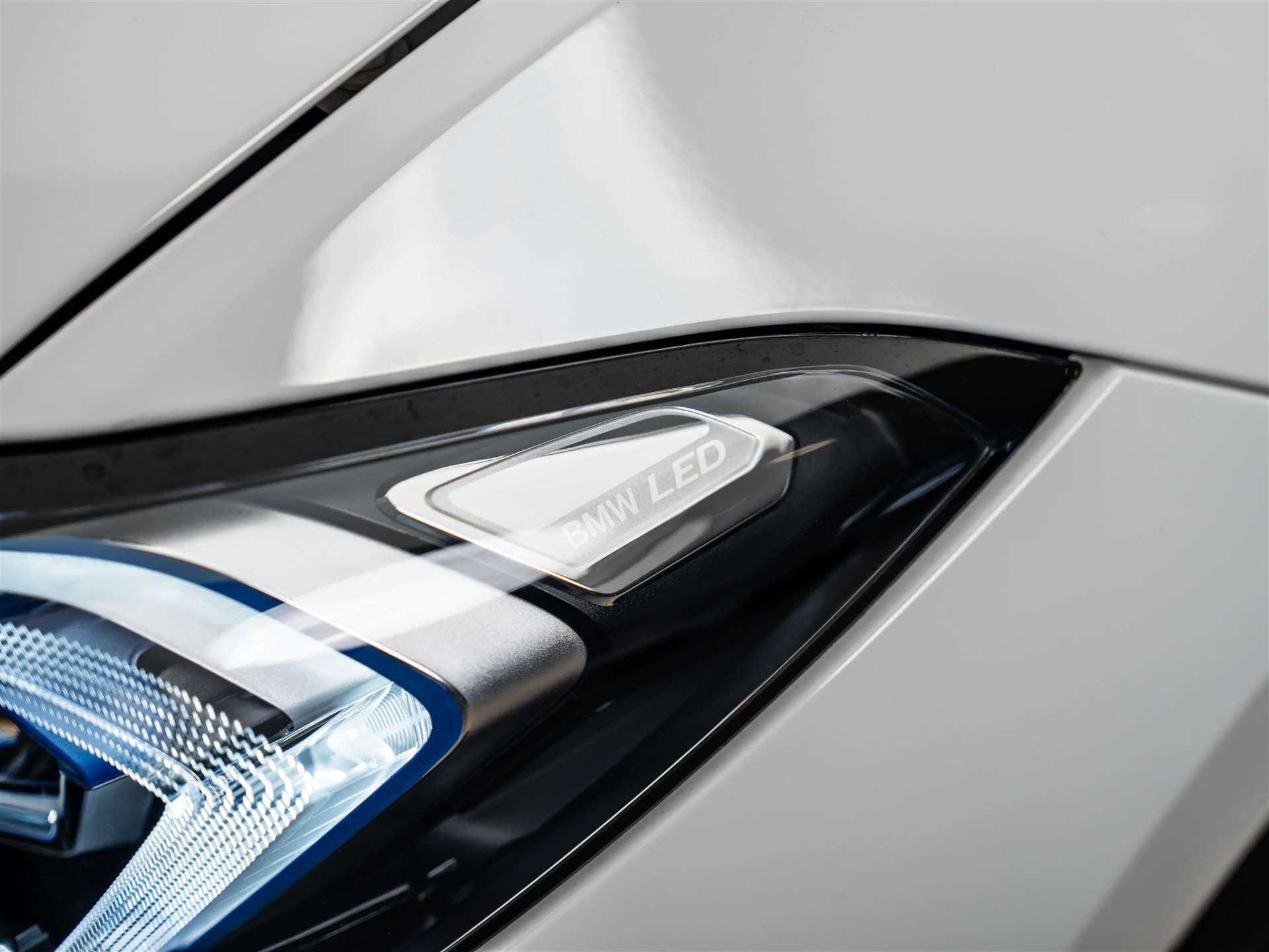 BMW M340d xDrive 48V Steptronic M Sport Pro *Facelift*Head-Up*Ambientebeleuchtung*-image-21
