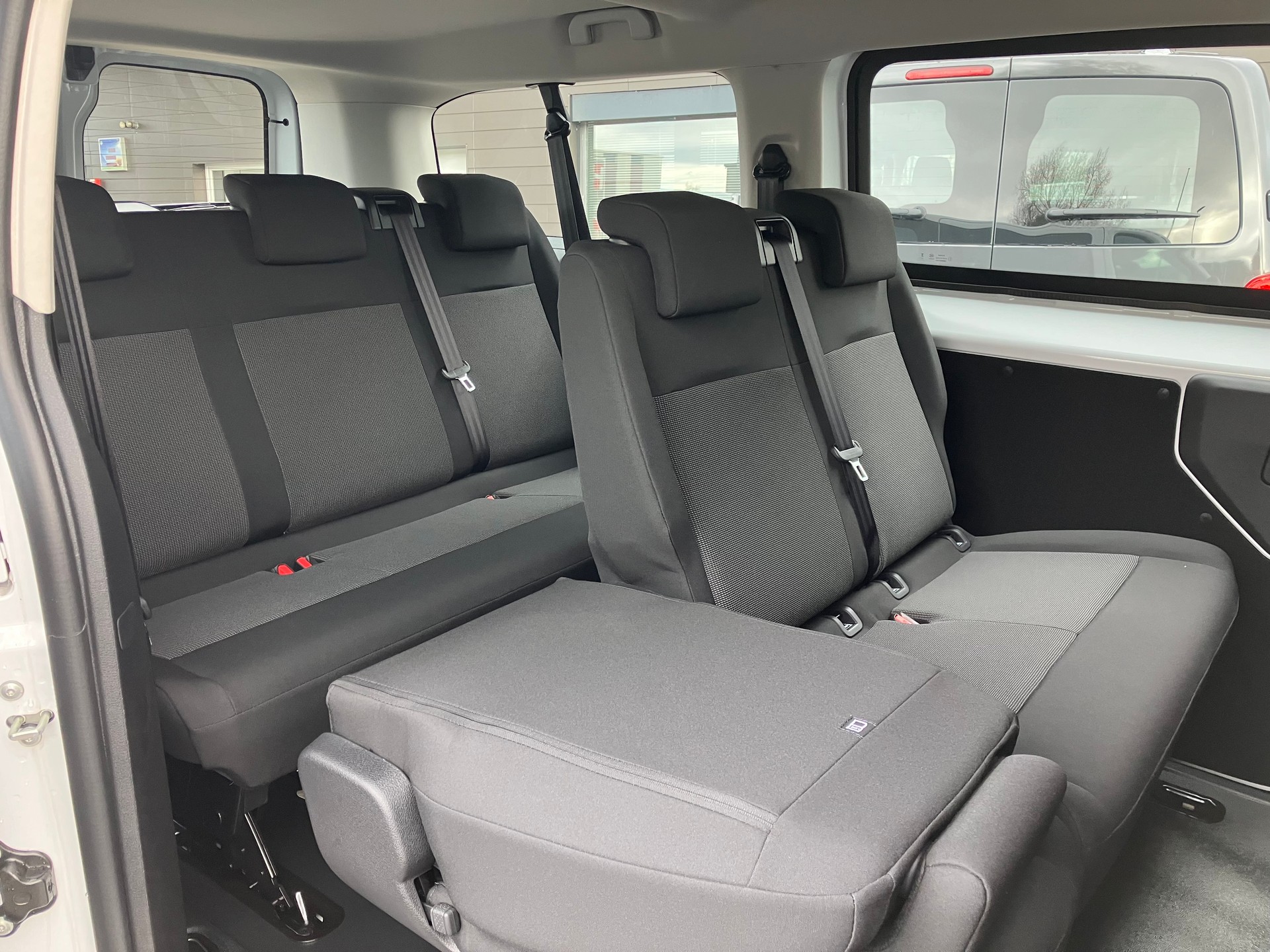 CITROEN Jumpy 2.0 BlueHDi 180 XL EAT8-image-6
