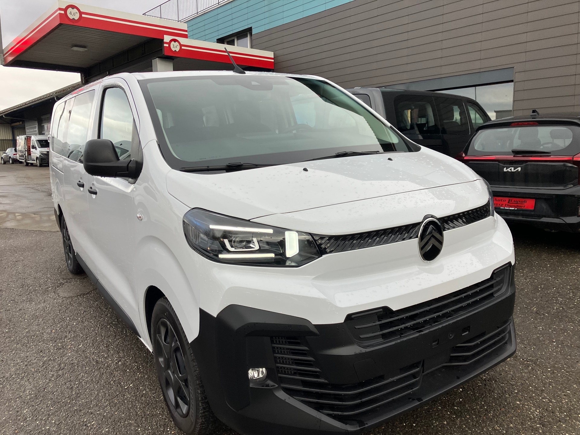 CITROEN Jumpy 2.0 BlueHDi 180 XL EAT8-image-1