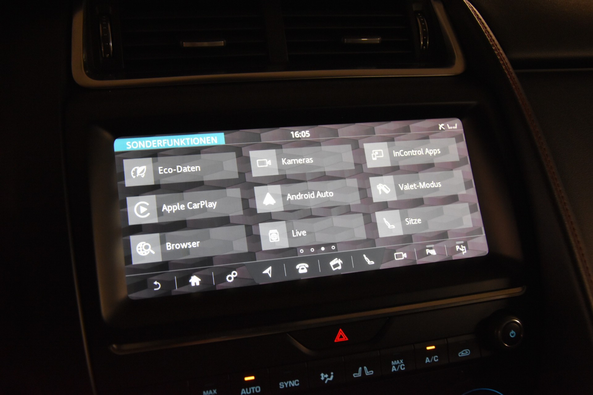 JAGUAR E-Pace 2.0 P250 R-Dynamic S AWD Automatik-image-19