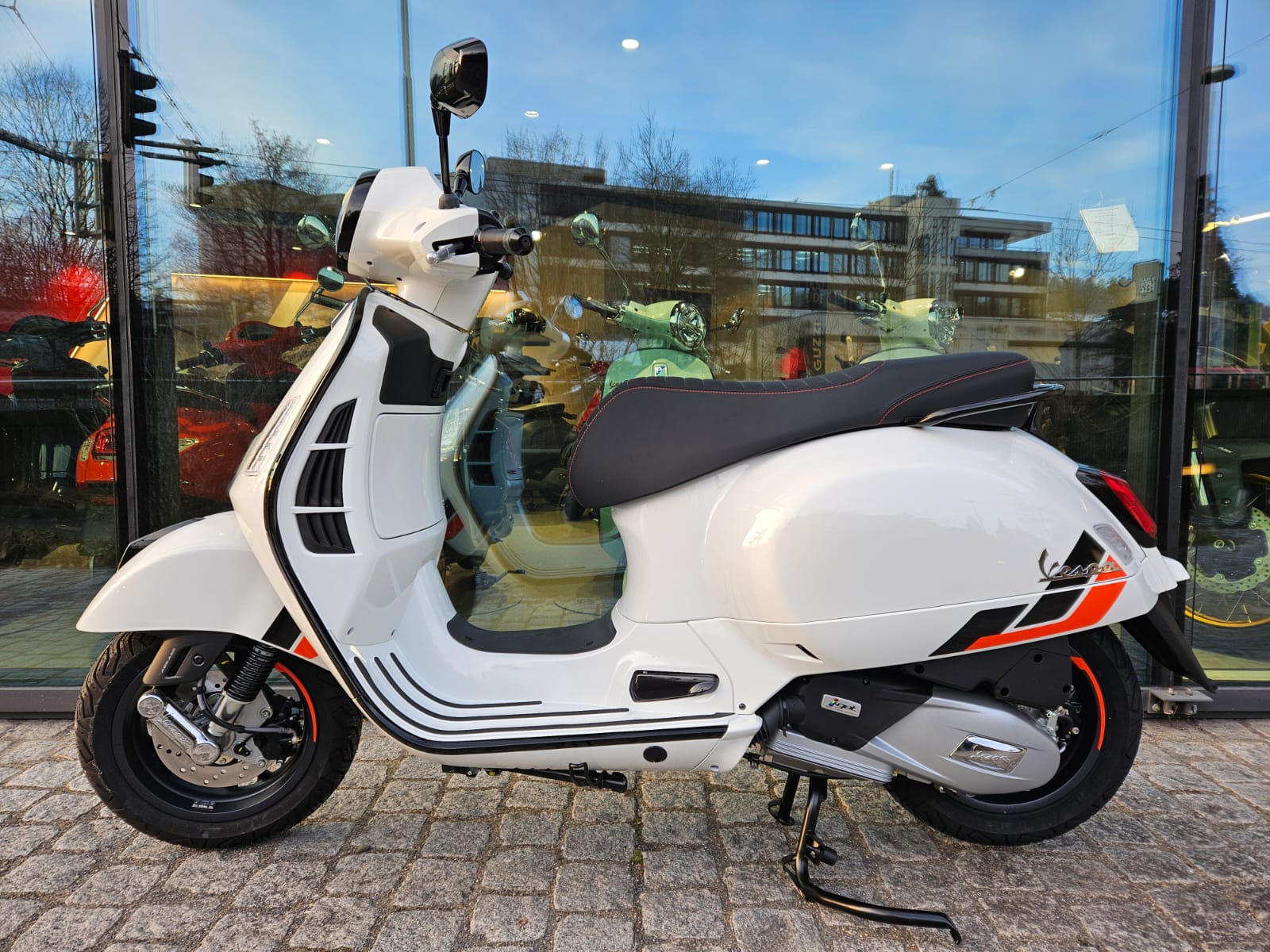 PIAGGIO Vespa GTS 310 Super Sport RST E5+-image-2