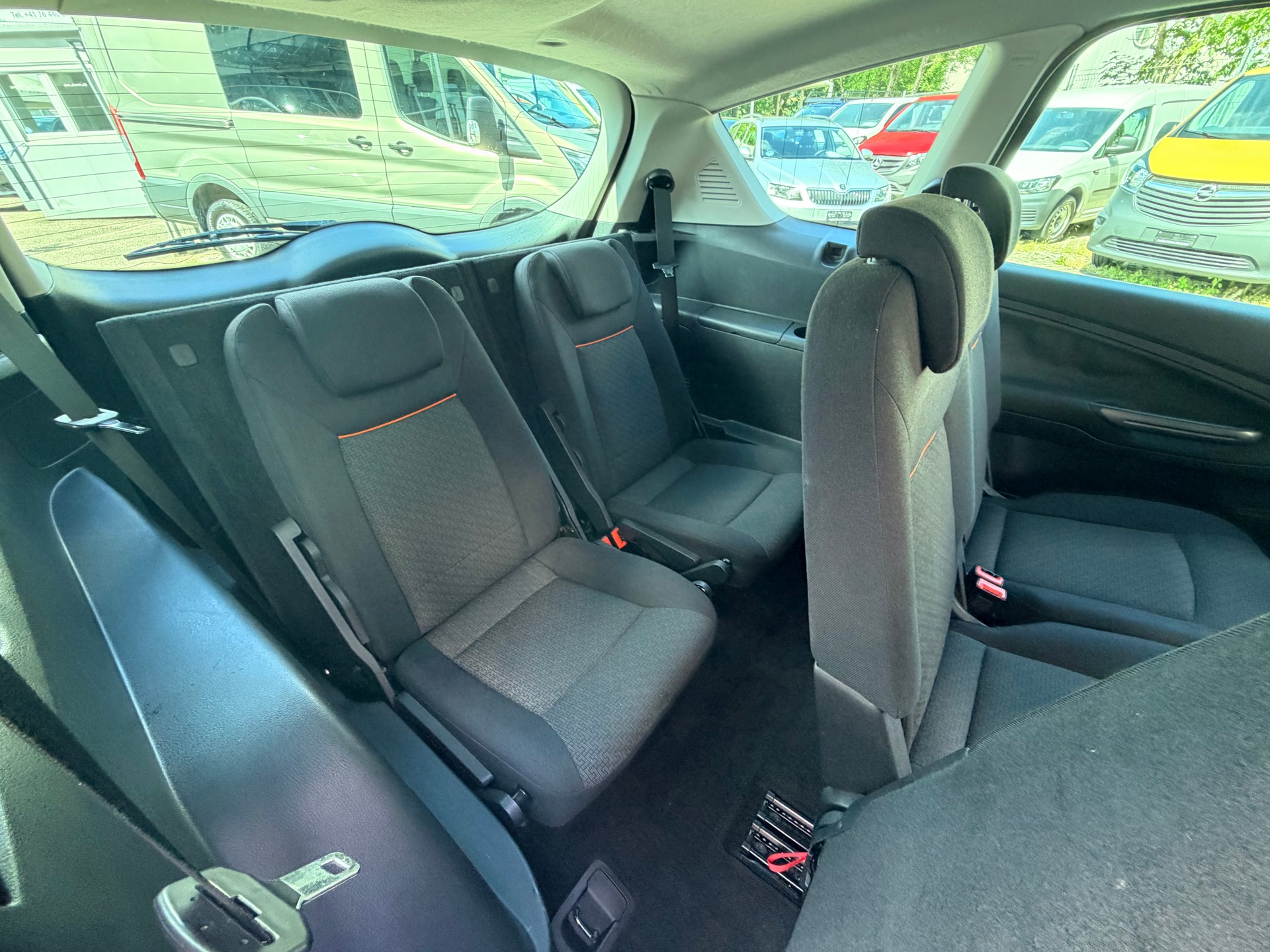 FORD S-Max 2.0i Ambiente-image-11