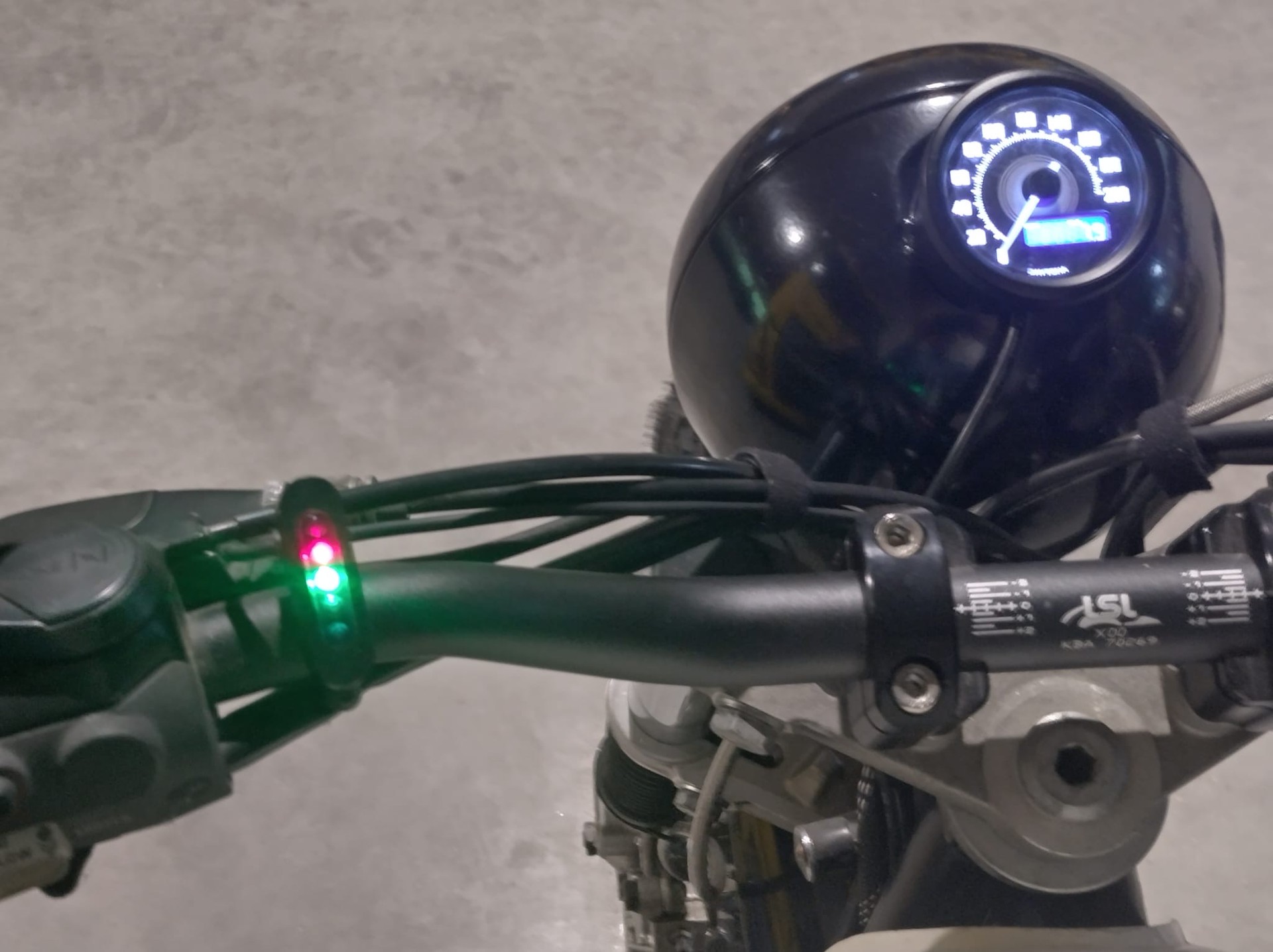 BMW Cafe Racer-image-4