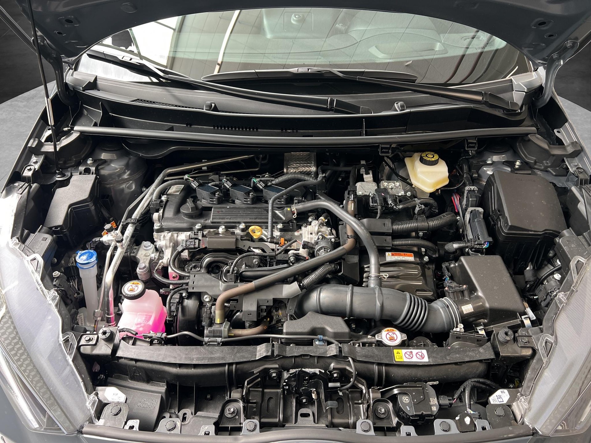 TOYOTA Yaris 1.5 VVT-i HSD GR Sport-image-15