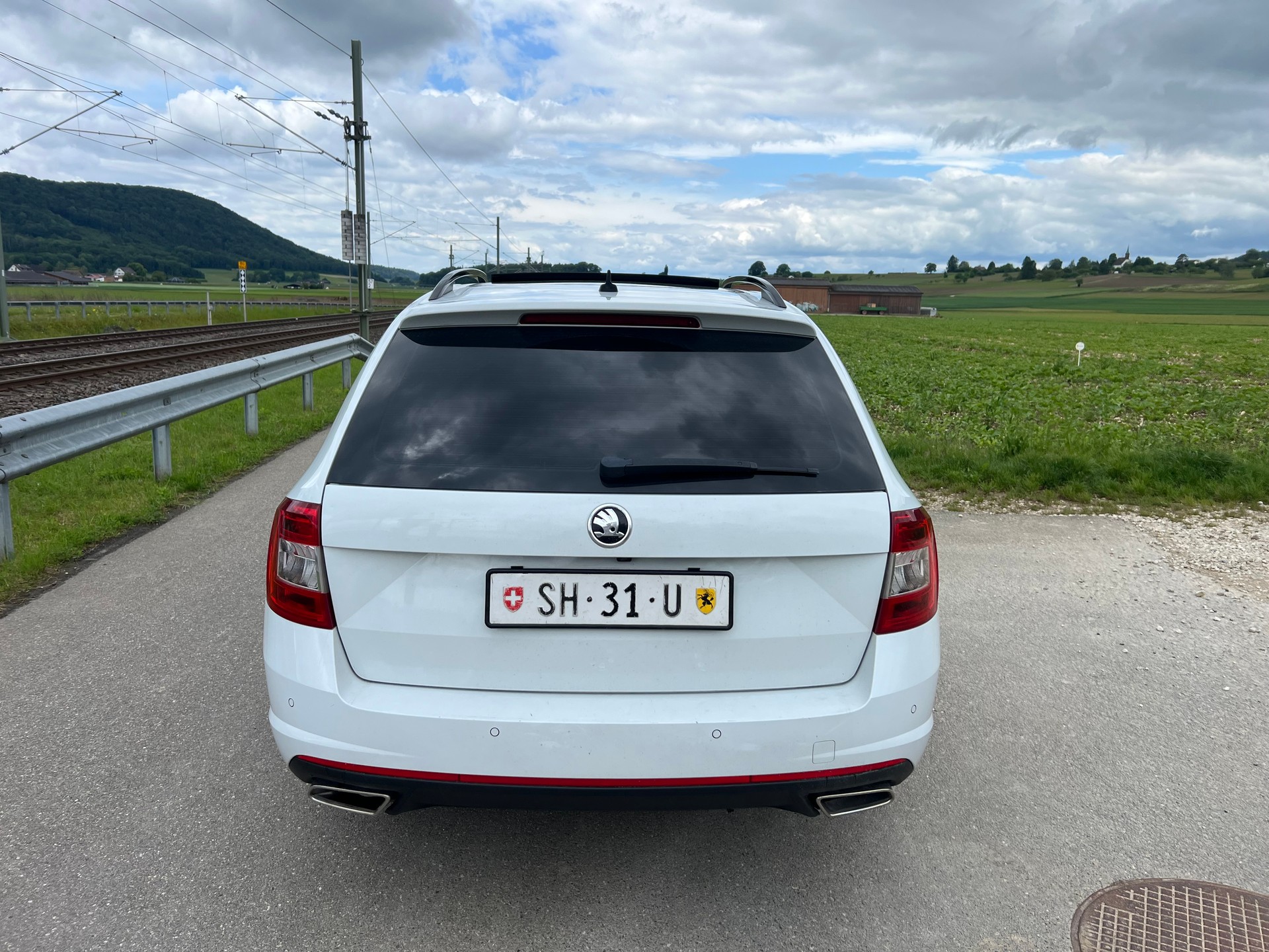 SKODA Octavia Combi 2.0 TDI RS DSG-image-5