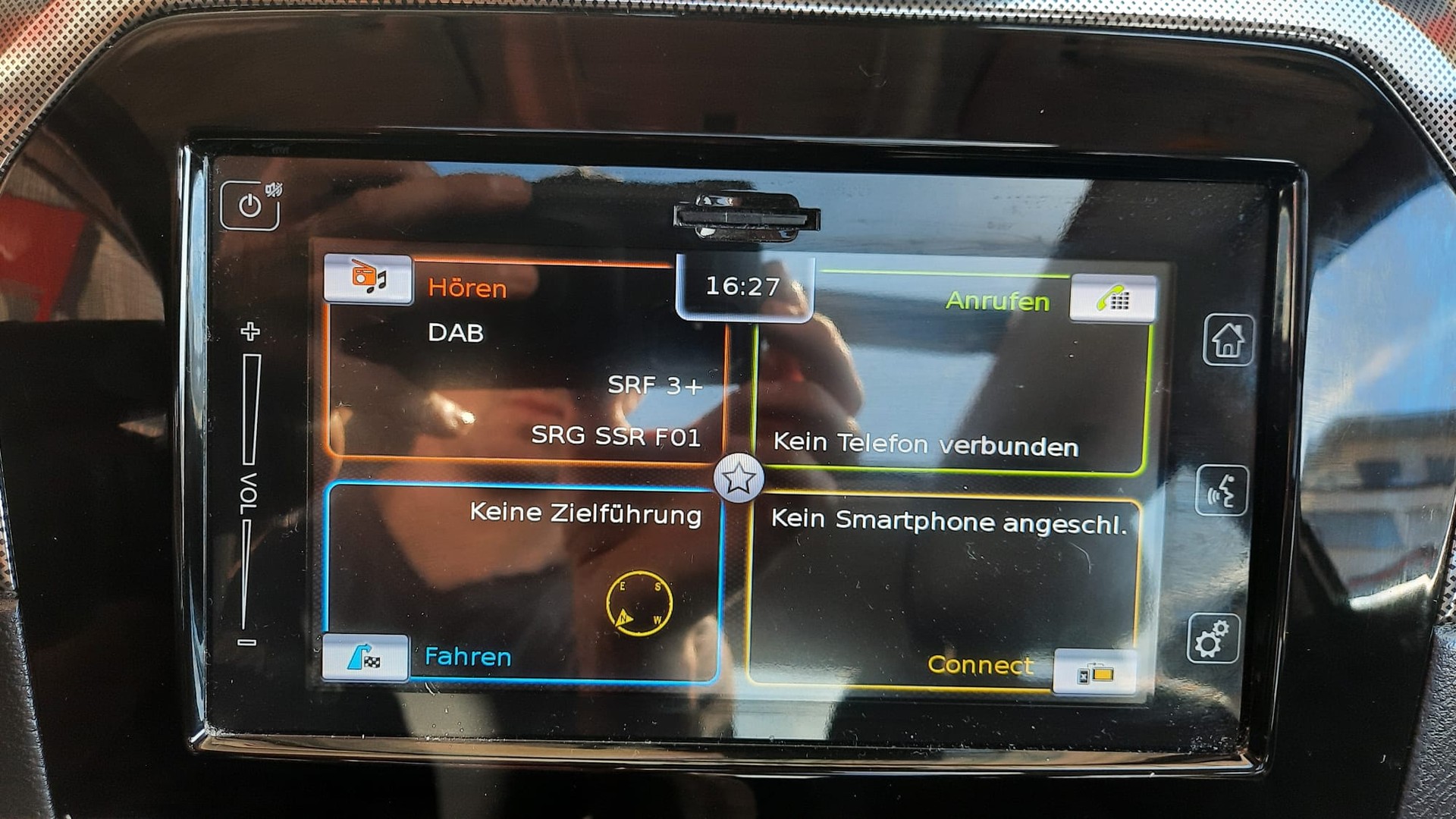 SUZUKI Vitara 1.4 Boosterjet Compact Top Hybrid Automatic-image-11