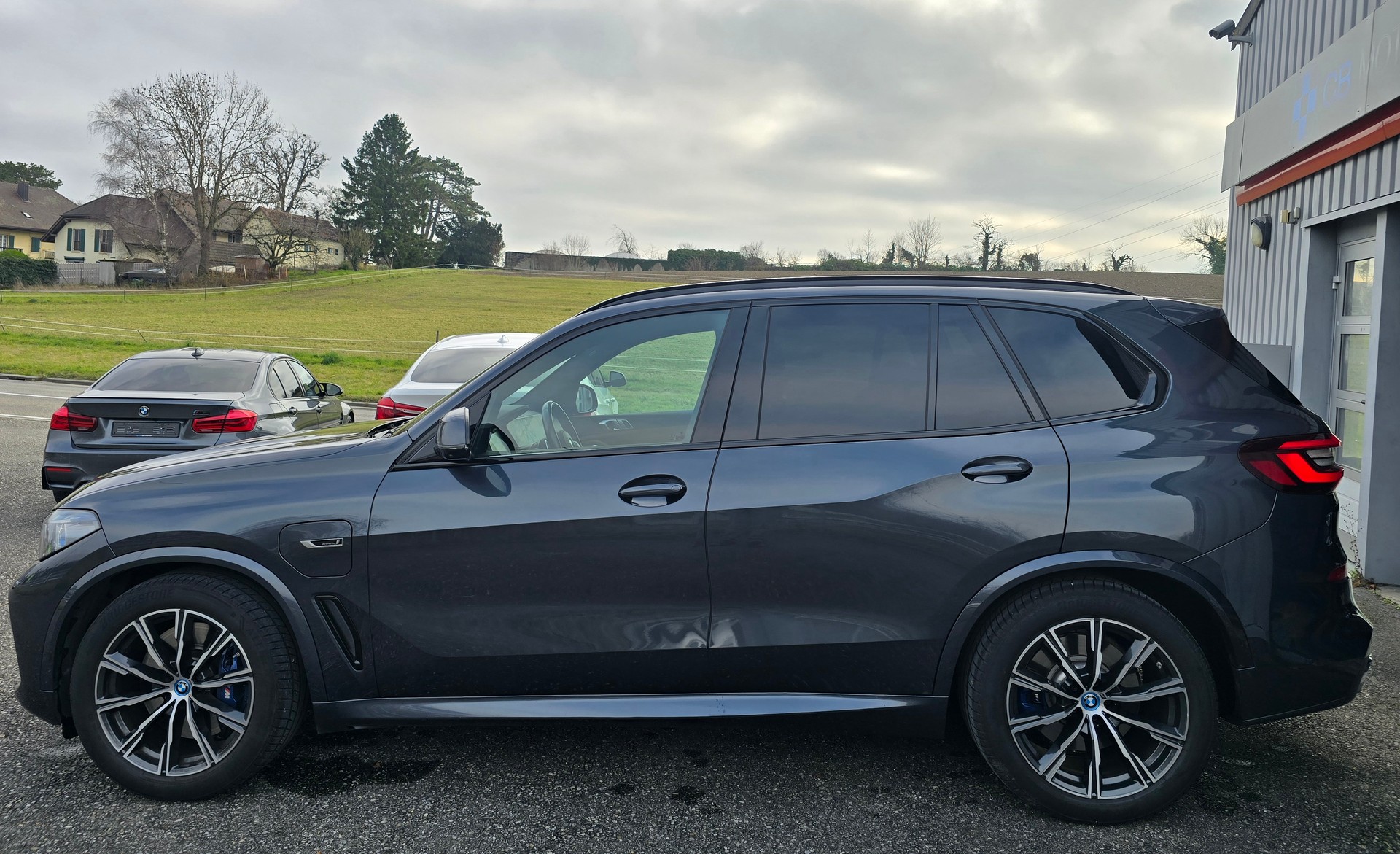 BMW X5 xDrive45e M Sport Steptronic-image-2