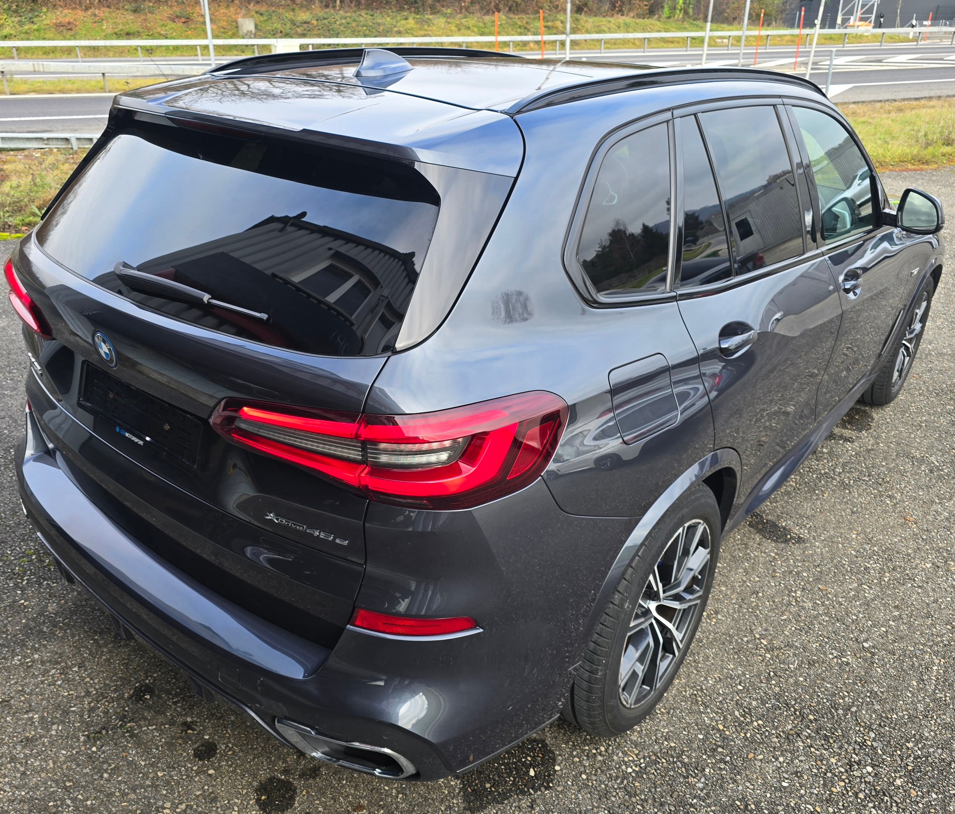 BMW X5 xDrive45e M Sport Steptronic-image-5