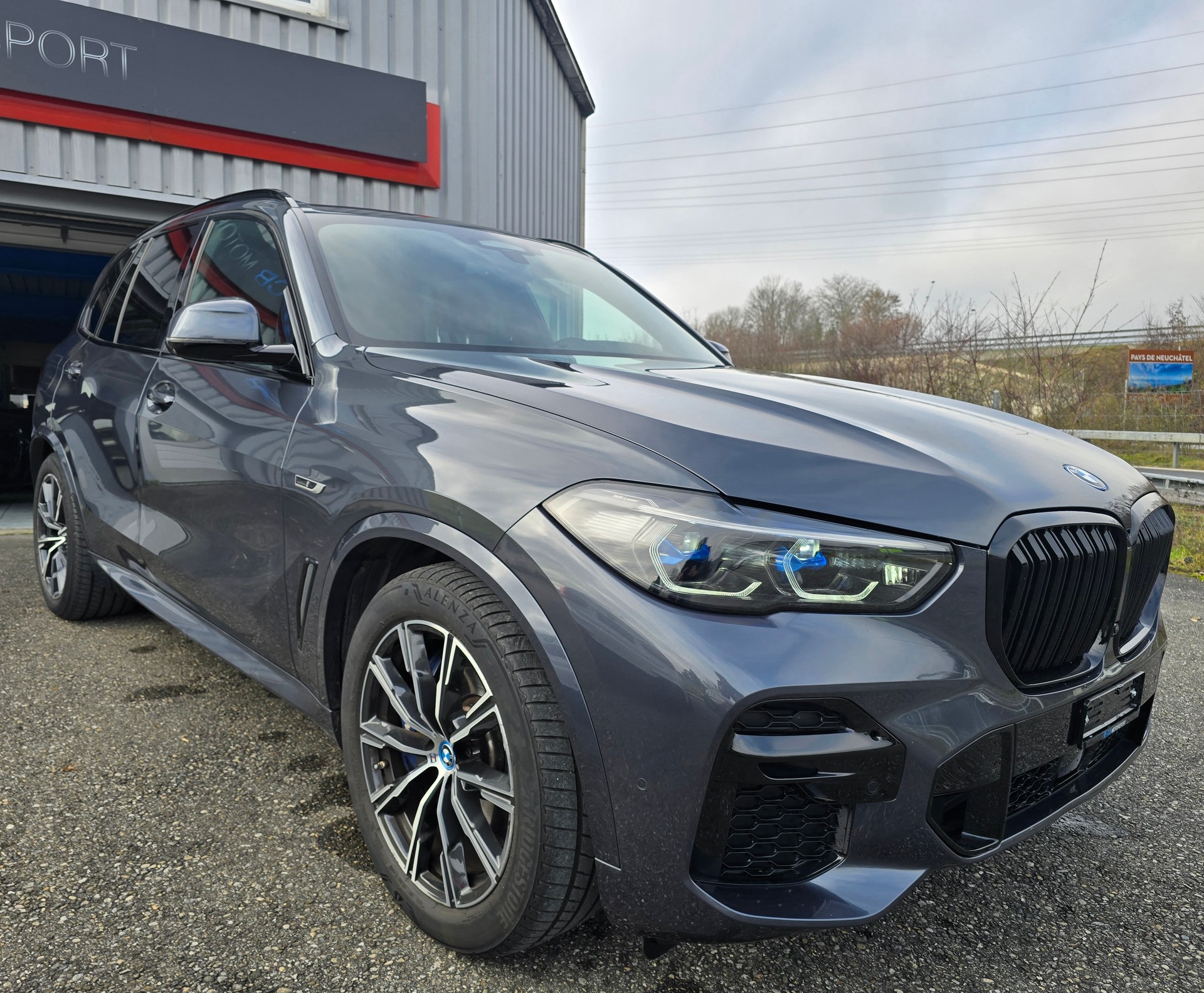 BMW X5 xDrive45e M Sport Steptronic-image-1