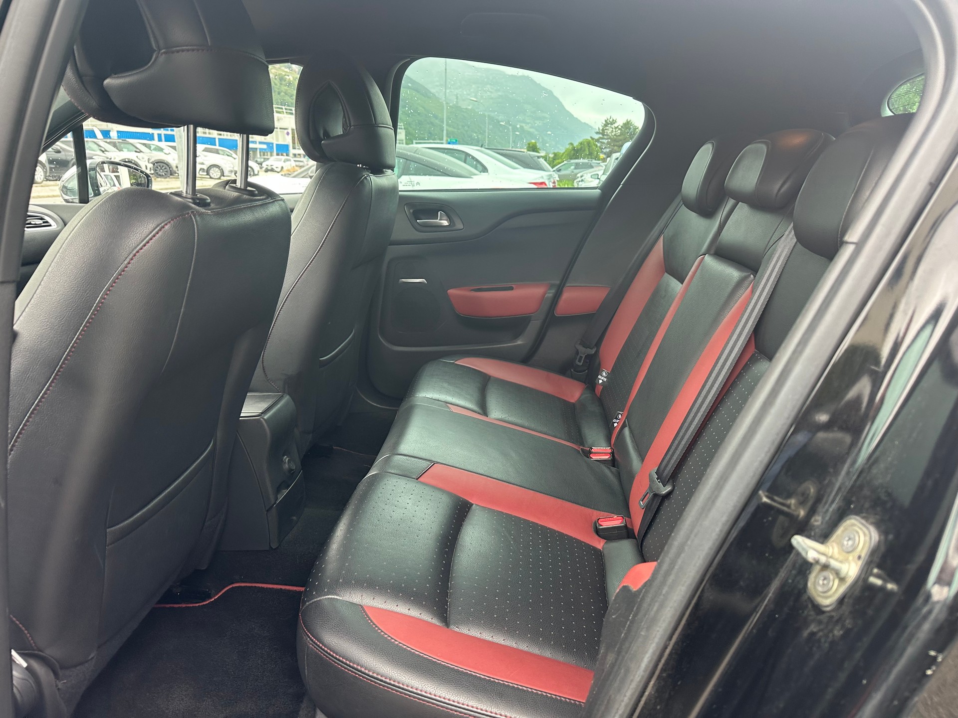 DS AUTOMOBILES DS4 1.6 THP Sport Chic-image-10