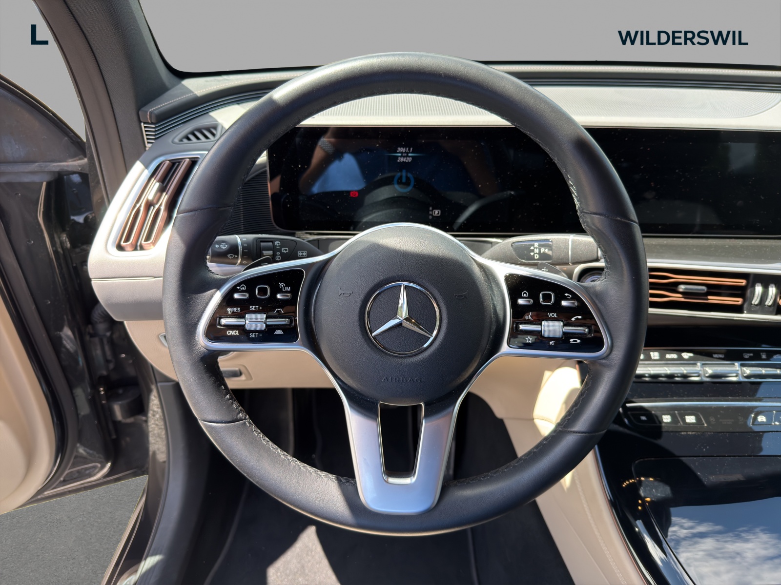 MERCEDES-BENZ EQC 400 4Matic-image-8