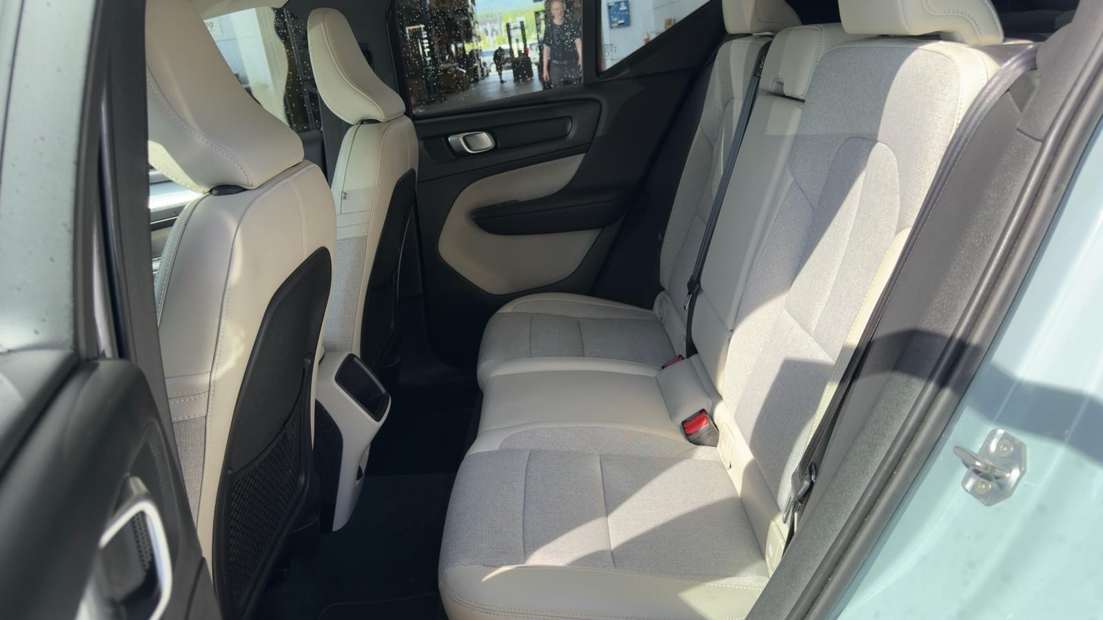 VOLVO XC40 D3 AWD Momentum Geartronic-image-7