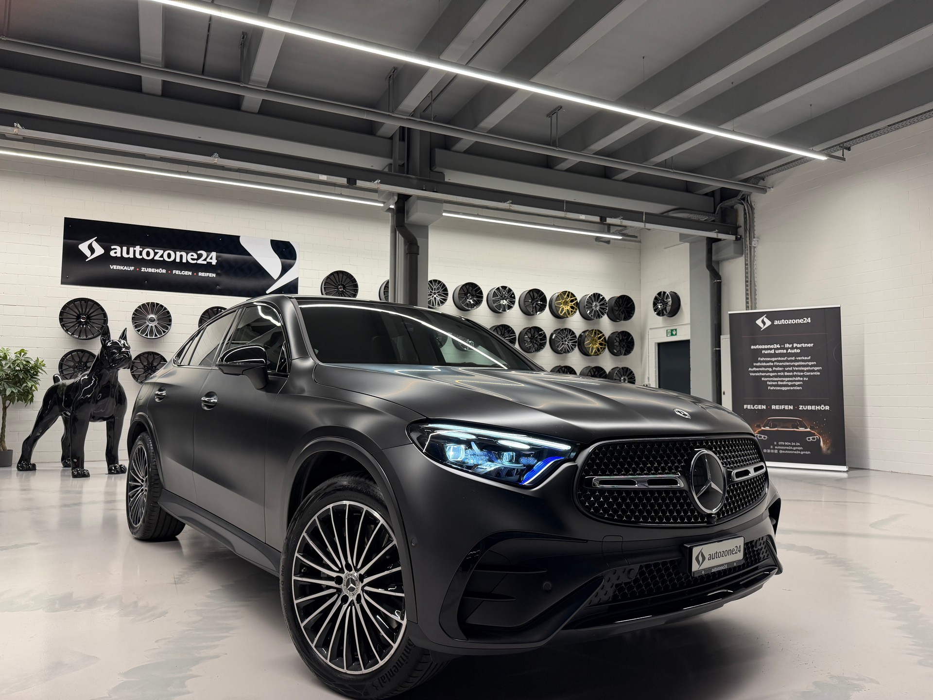 MERCEDES-BENZ GLC 300 AMG Line 4matic Coupé *CH-Auto*Sonderlackierung Manufaktur magno*Gratis Service*Werksgarantie bis 02.2027*-image-7