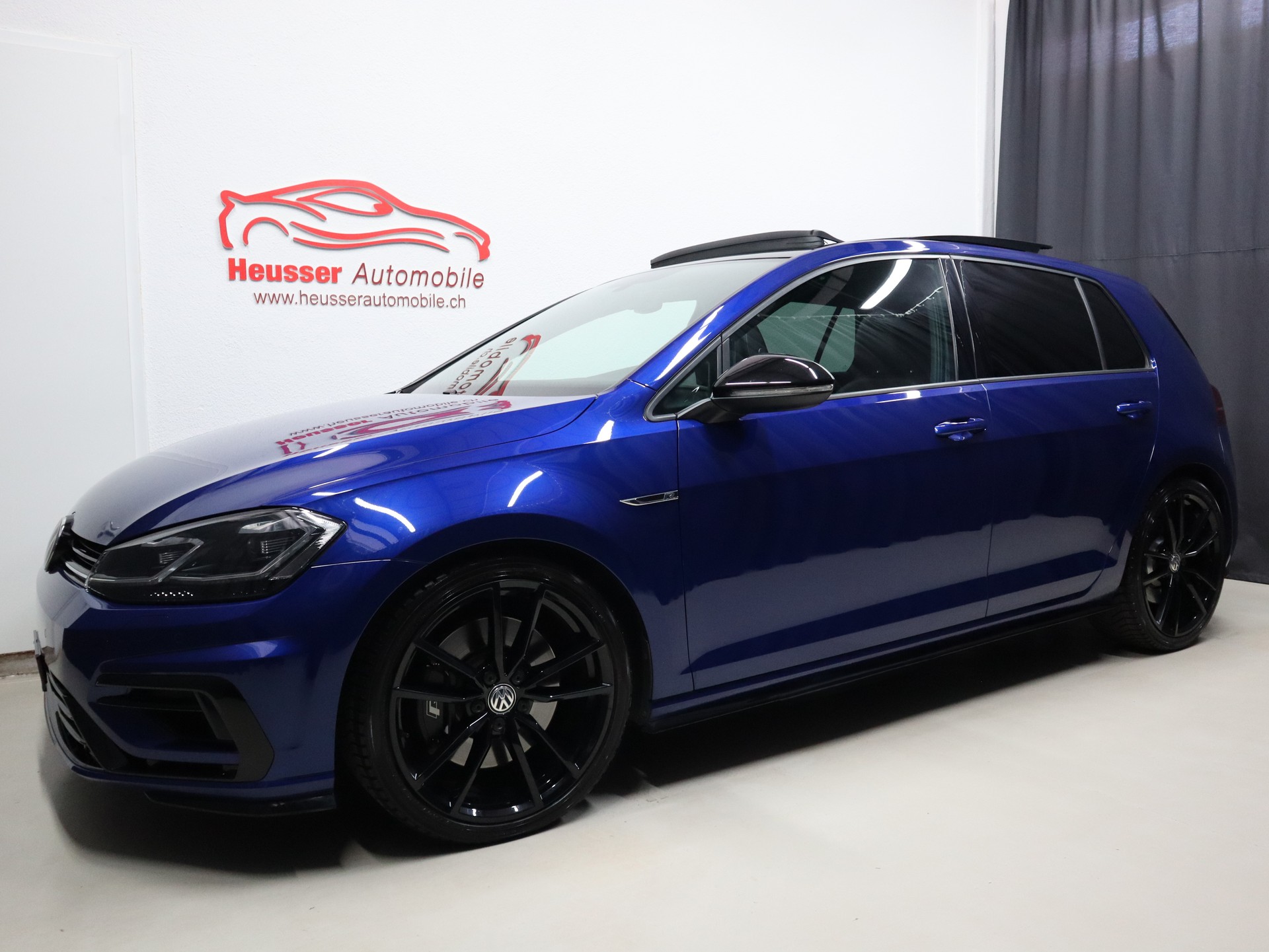 VW Golf 2.0 TSI R 4Motion DSG - Black Style - Panorama - Leder - Virtual Cockpit - Kamera - REMUS - No OPF - 310 PS-showroom-element-1